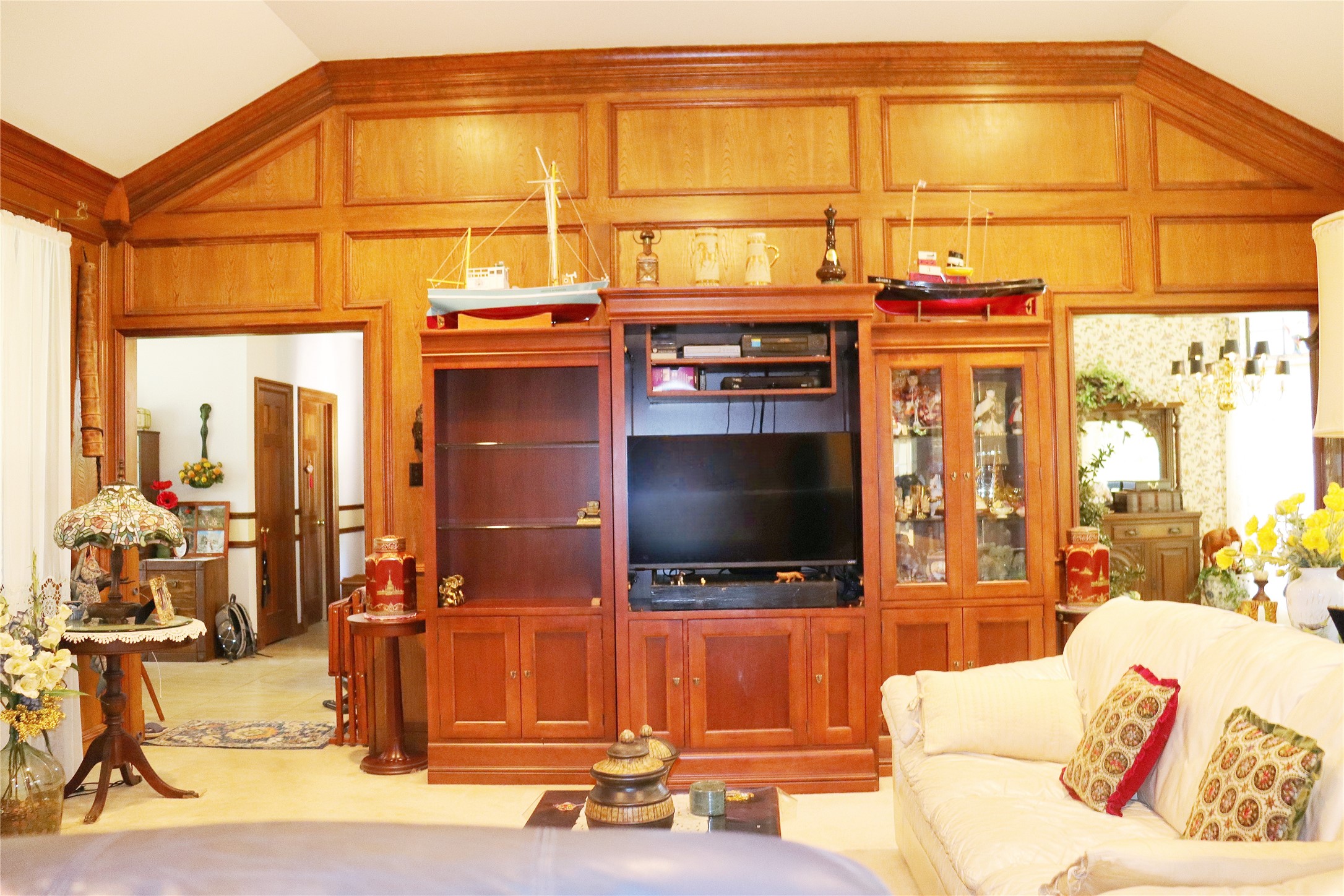 1927 Oak Island Drive Property Photo 3