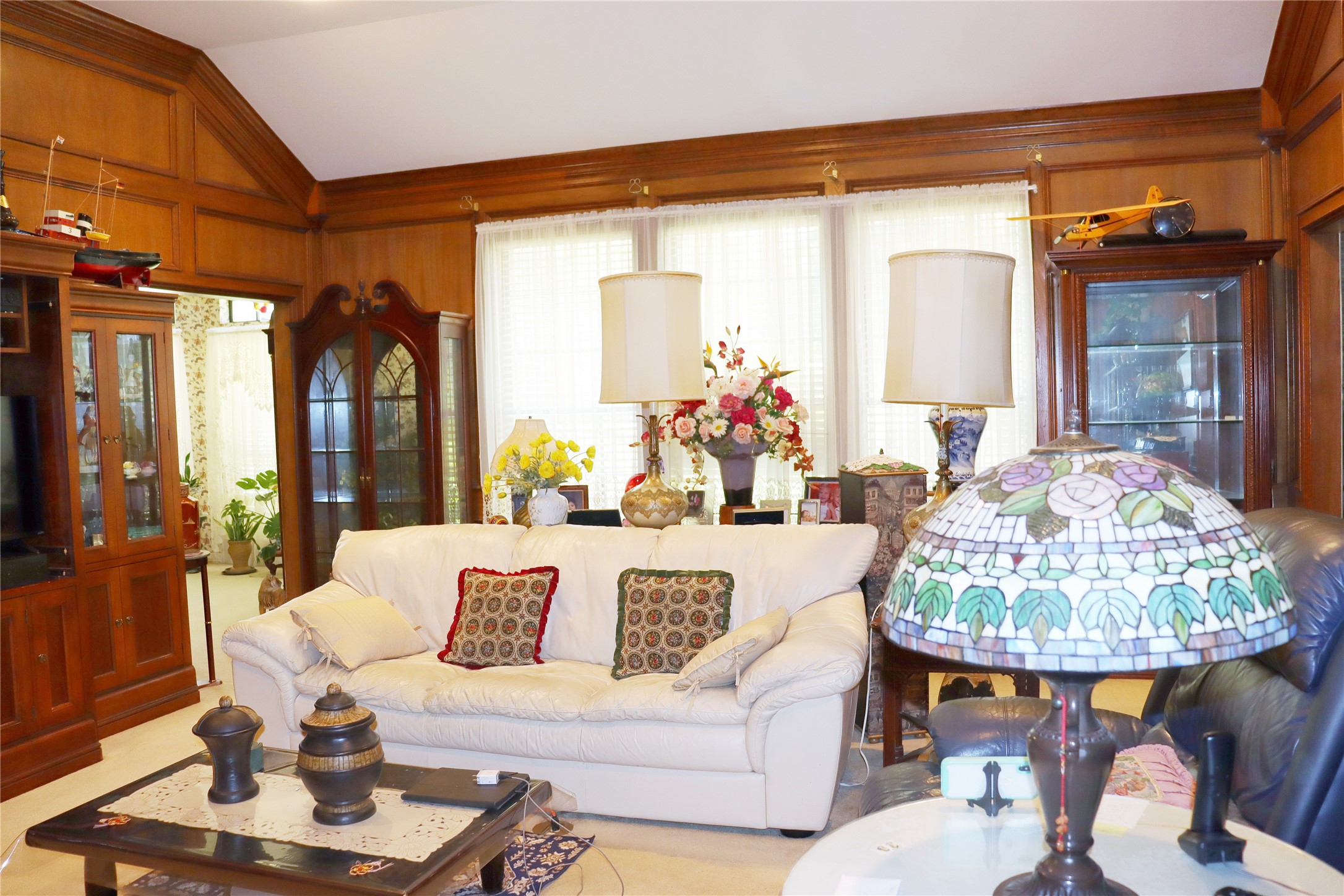 1927 Oak Island Drive Property Photo 4