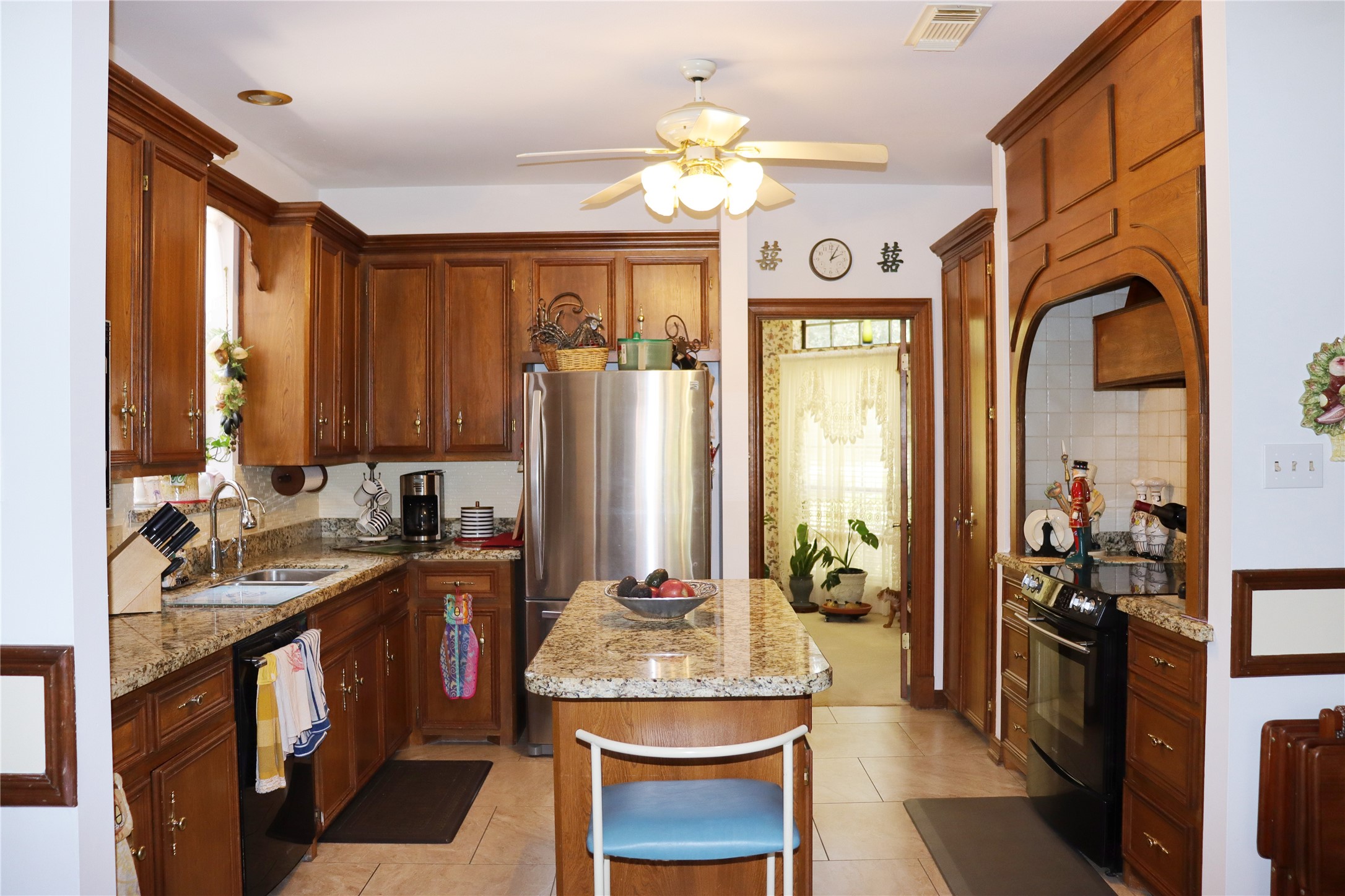 1927 Oak Island Drive Property Photo 5