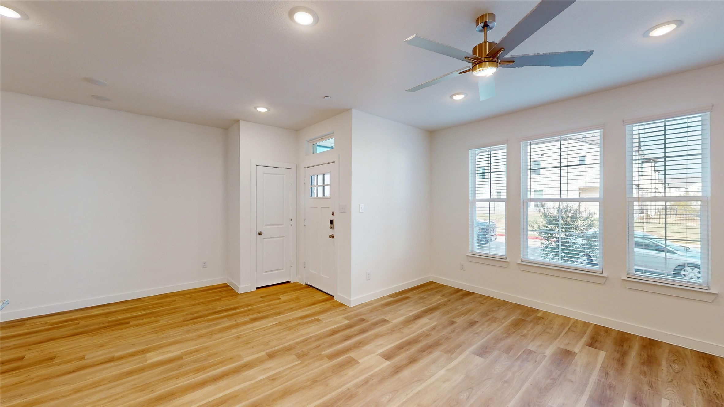 2938 Elle Drive Property Photo 8