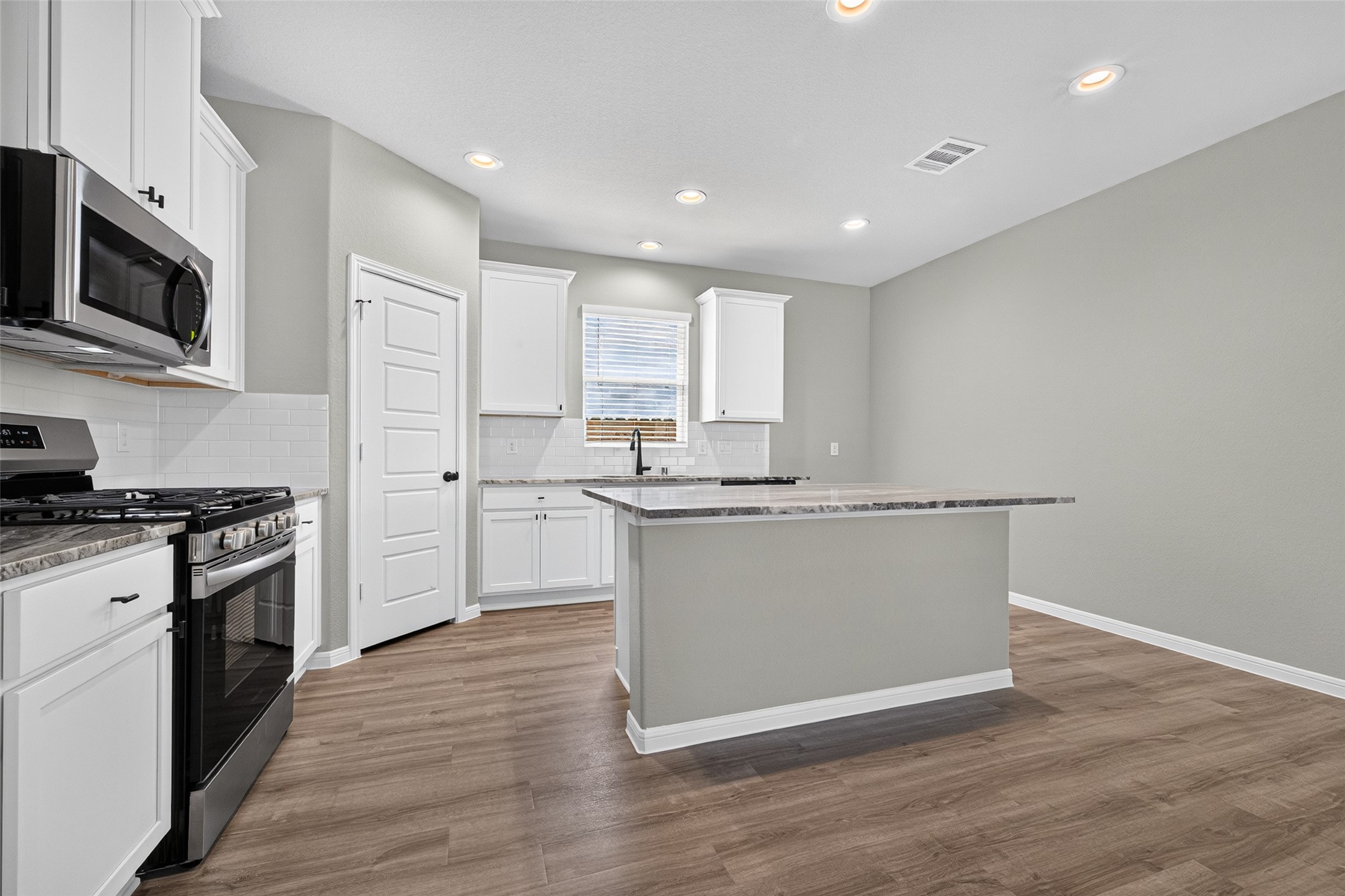 369 Stone Placa Trail Property Photo 16