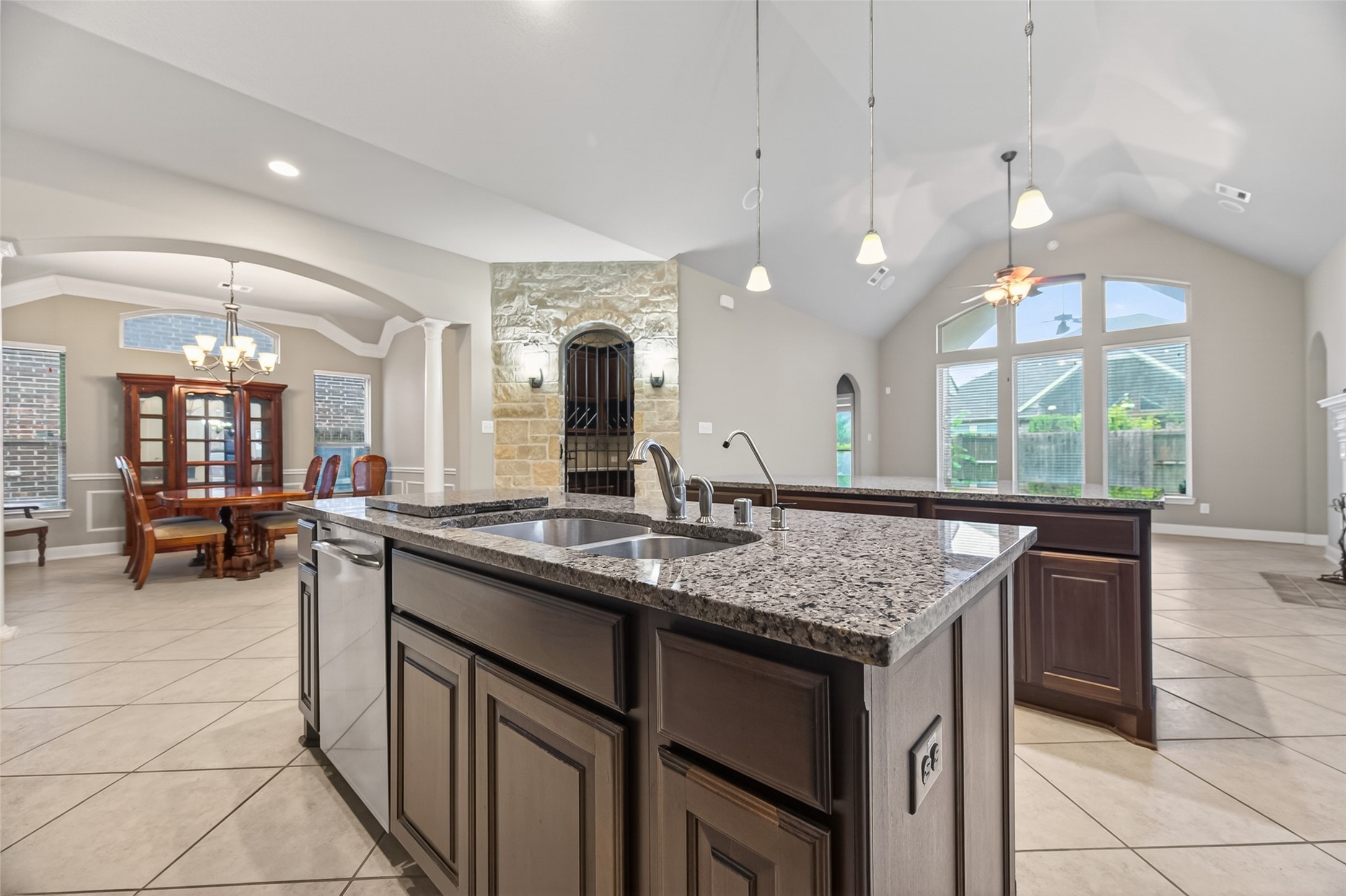 17415 Meadow Light Drive Property Photo 8