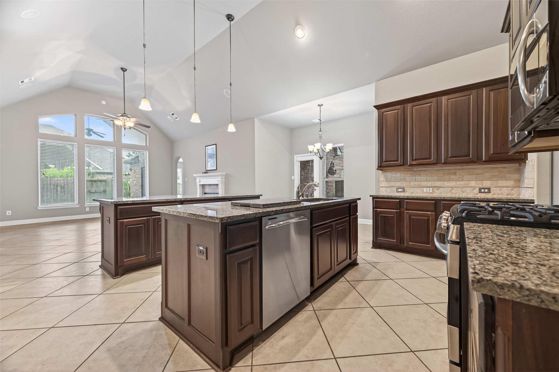 17415 Meadow Light Drive Property Photo 9