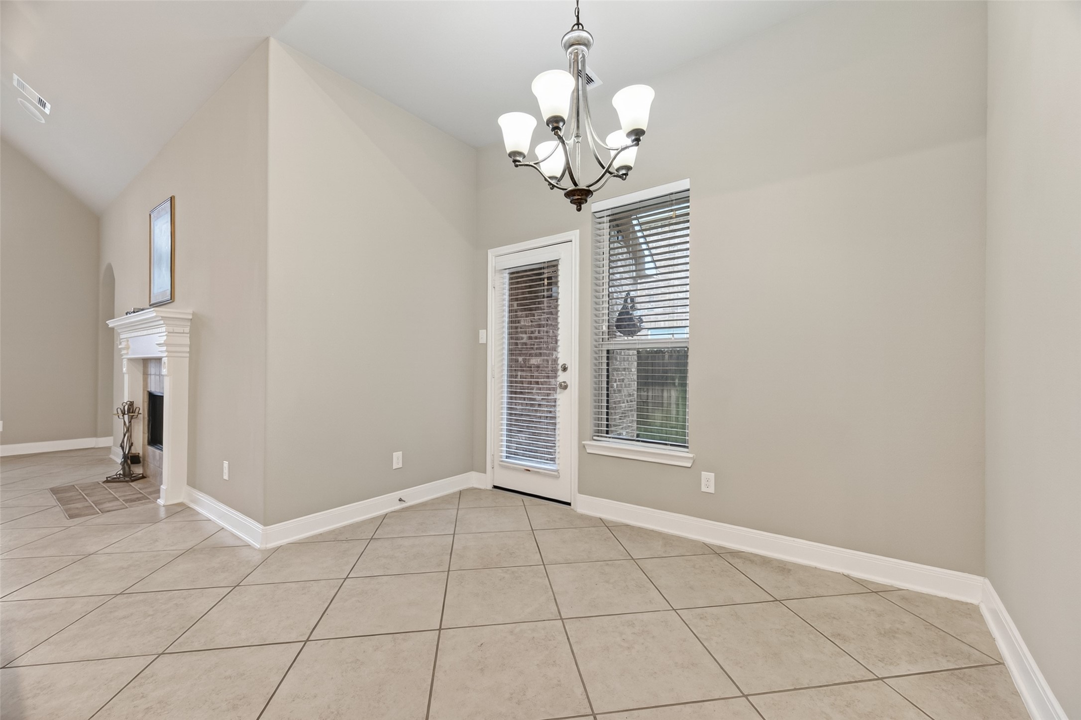 17415 Meadow Light Drive Property Photo 11