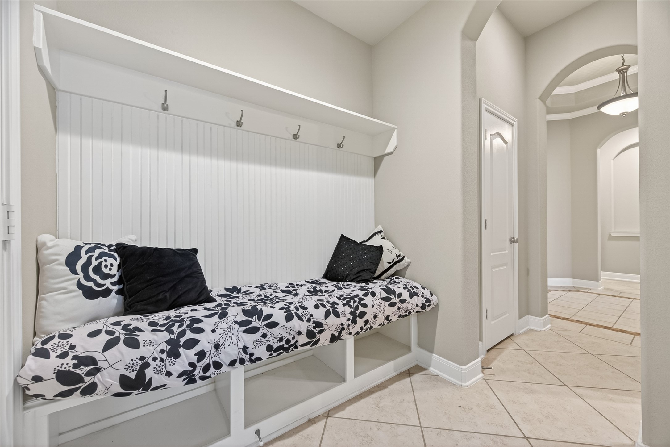17415 Meadow Light Drive Property Photo 24
