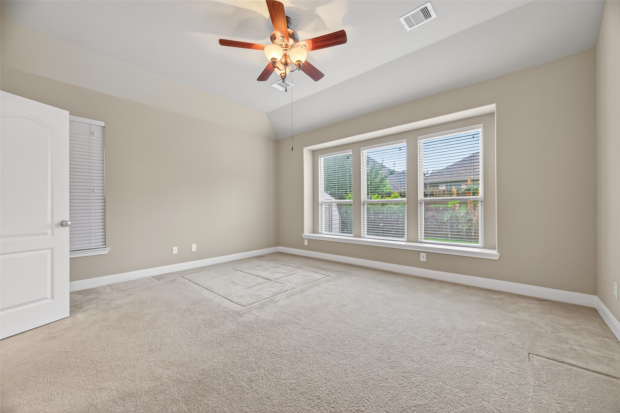 17415 Meadow Light Drive Property Photo 32