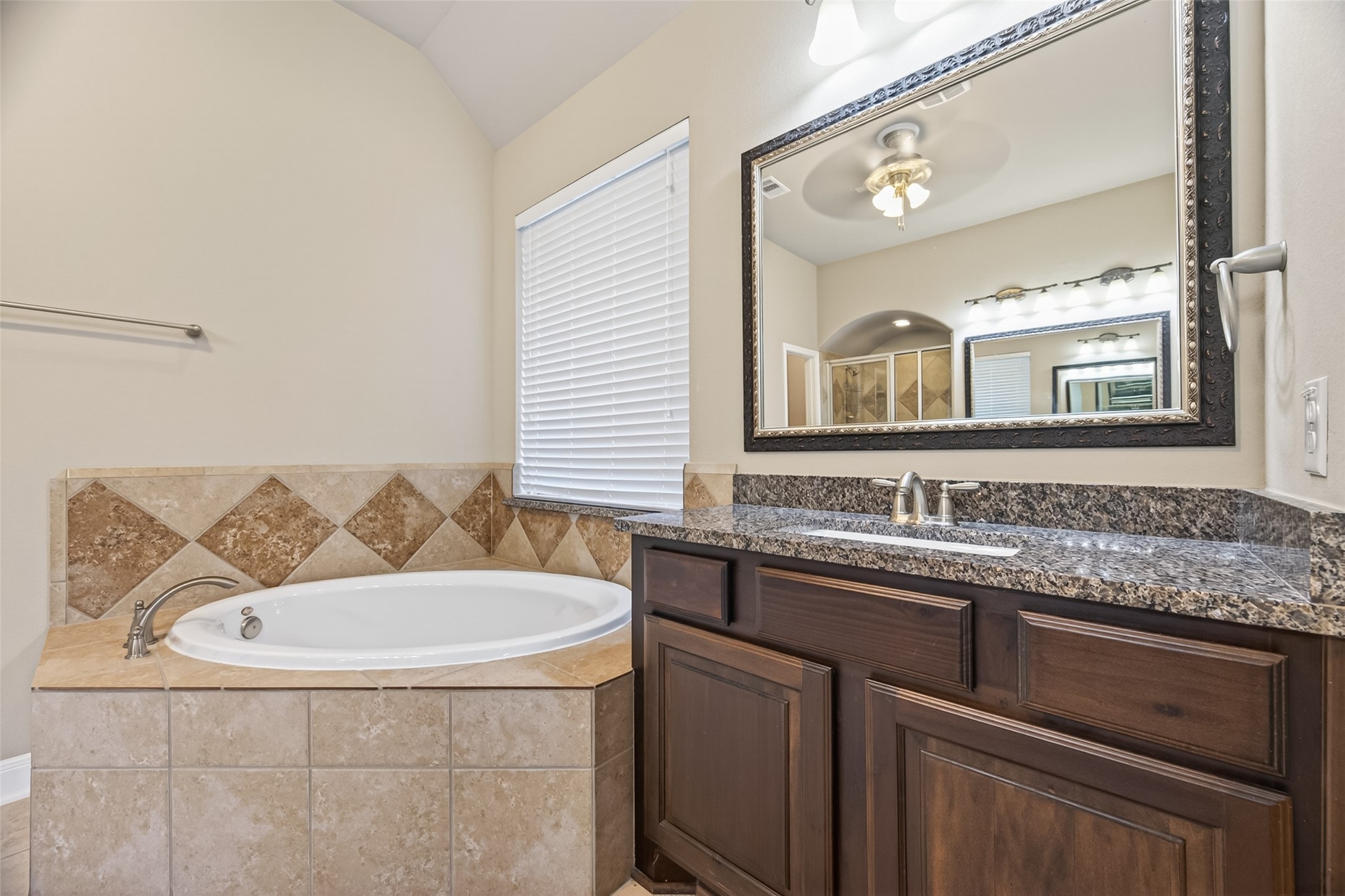 17415 Meadow Light Drive Property Photo 36