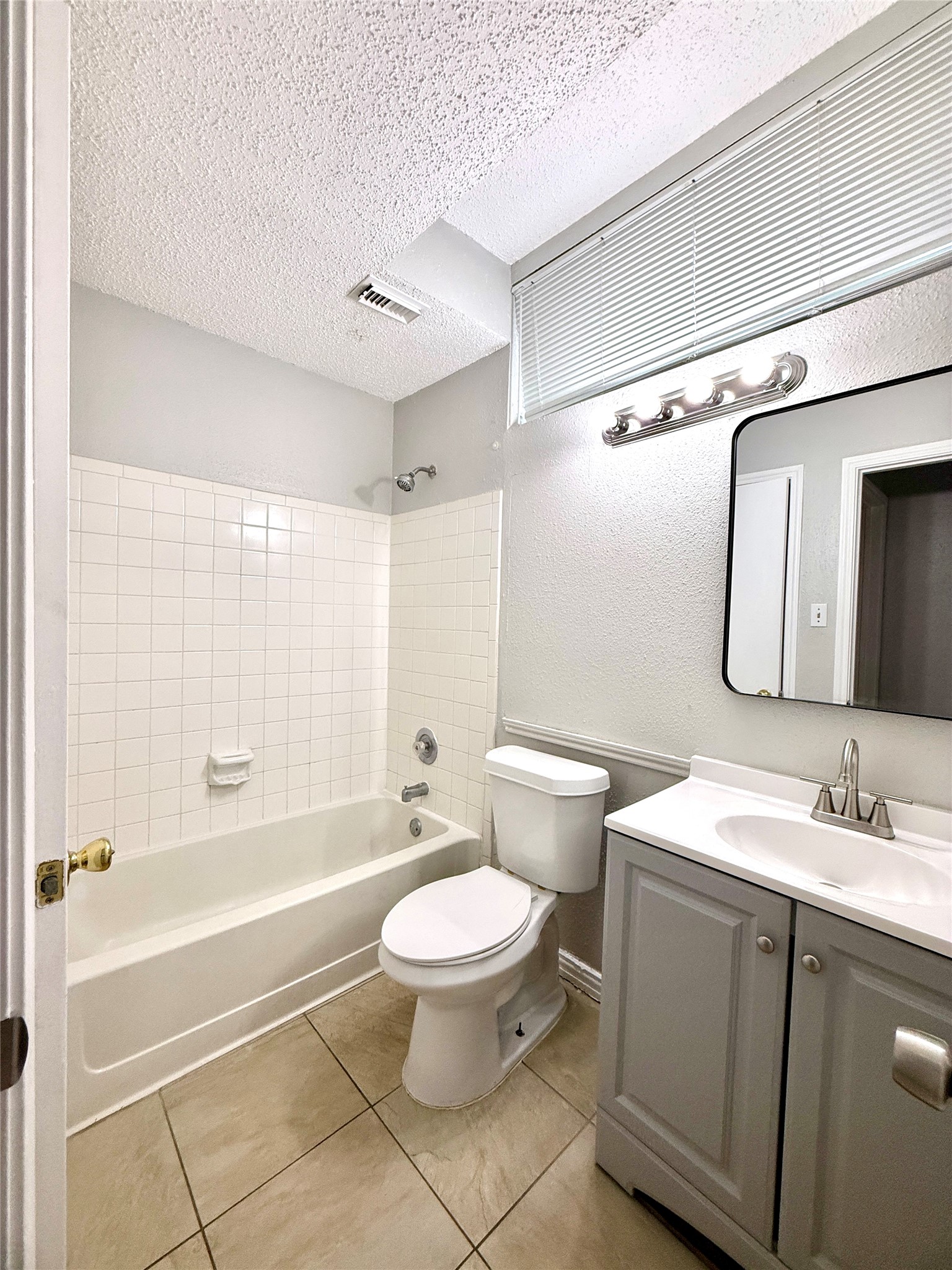 18586 N Lyford Drive Property Photo 10