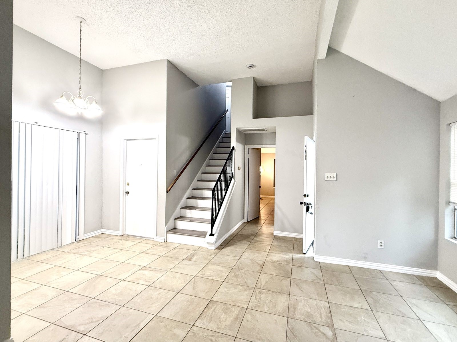 18586 N Lyford Drive Property Photo 11