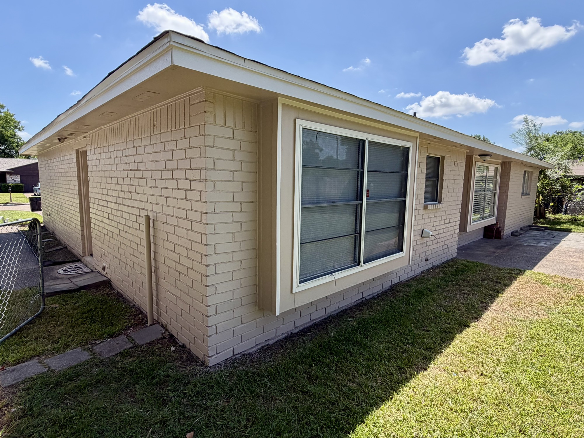 7743 Water Park Lane Property Photo 14
