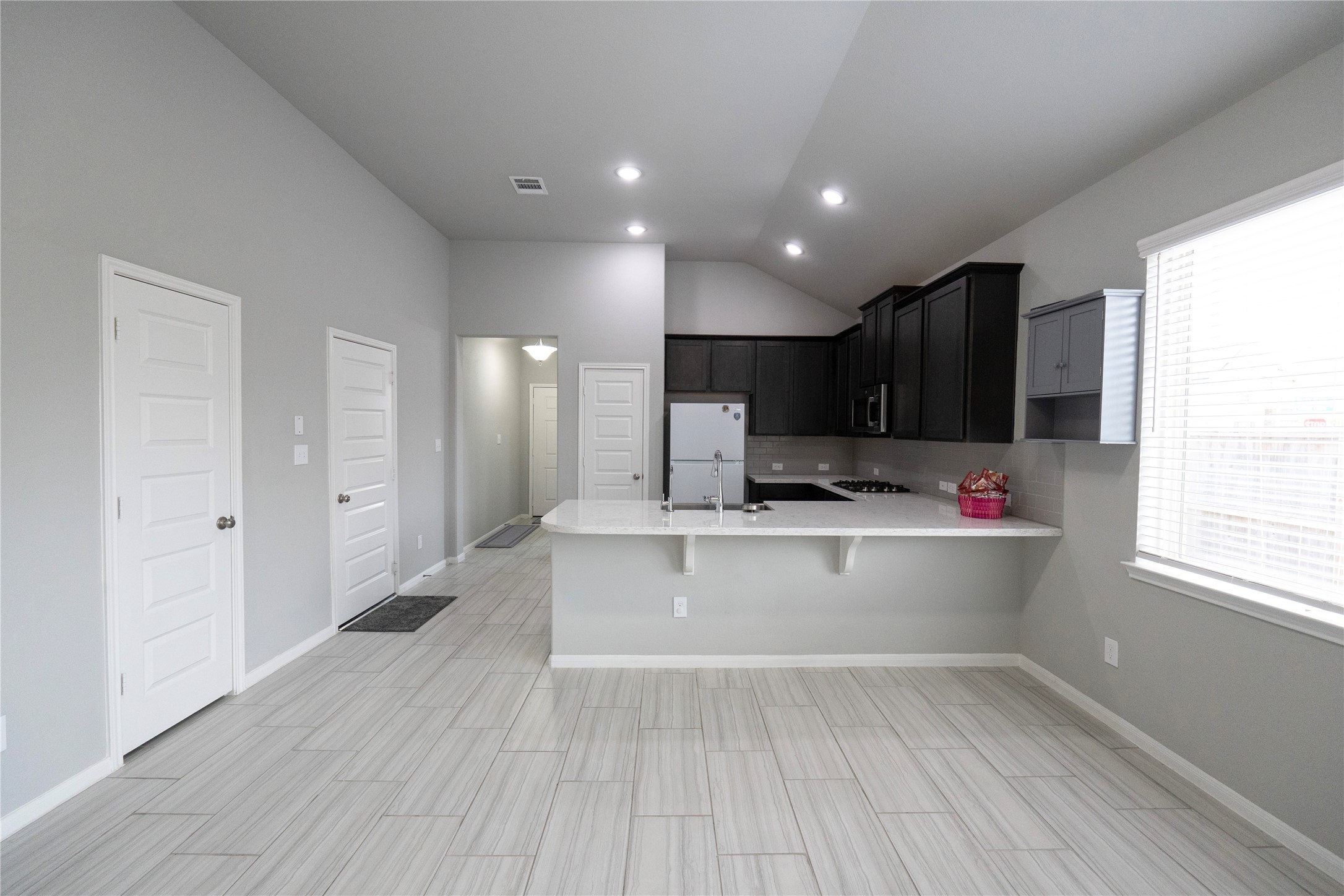 24238 Golden Fallow Drive Property Photo 5