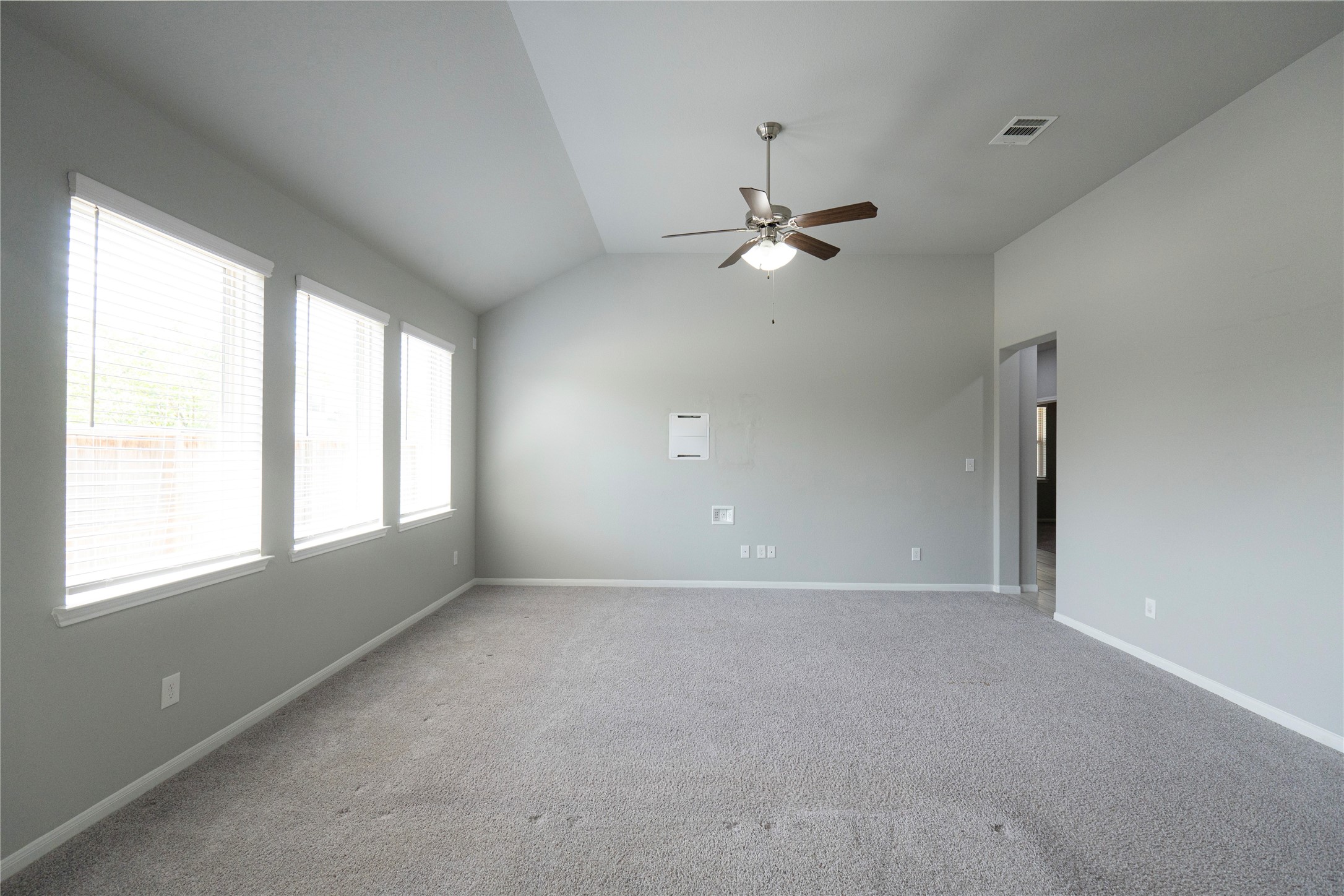 24238 Golden Fallow Drive Property Photo 10