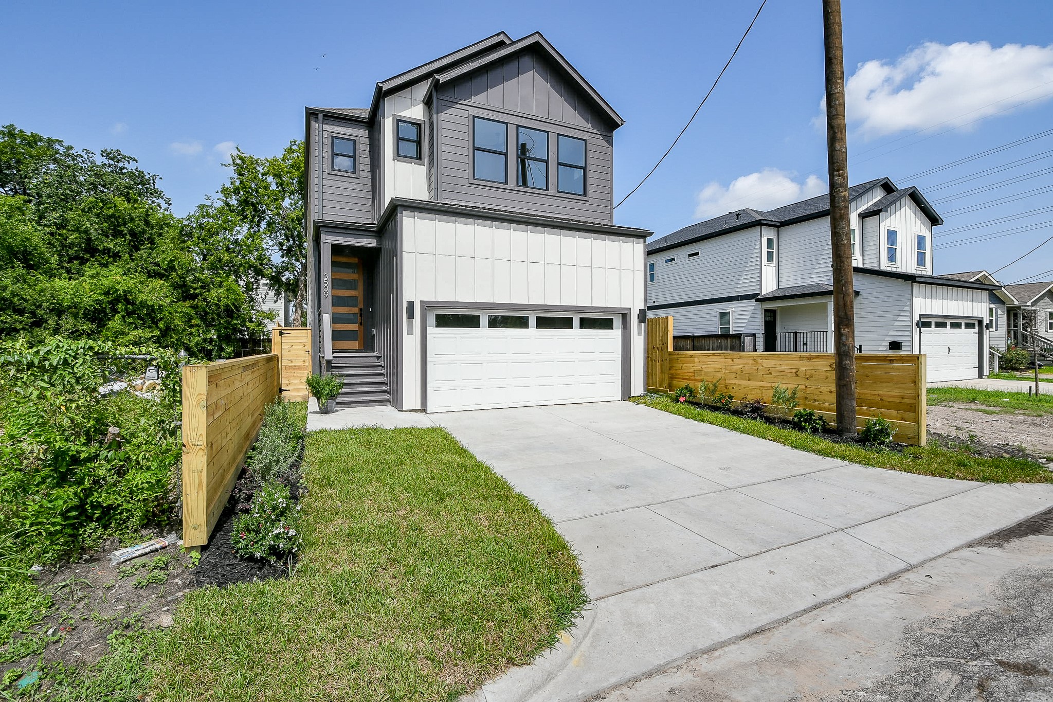 3509 Omega Street Property Photo