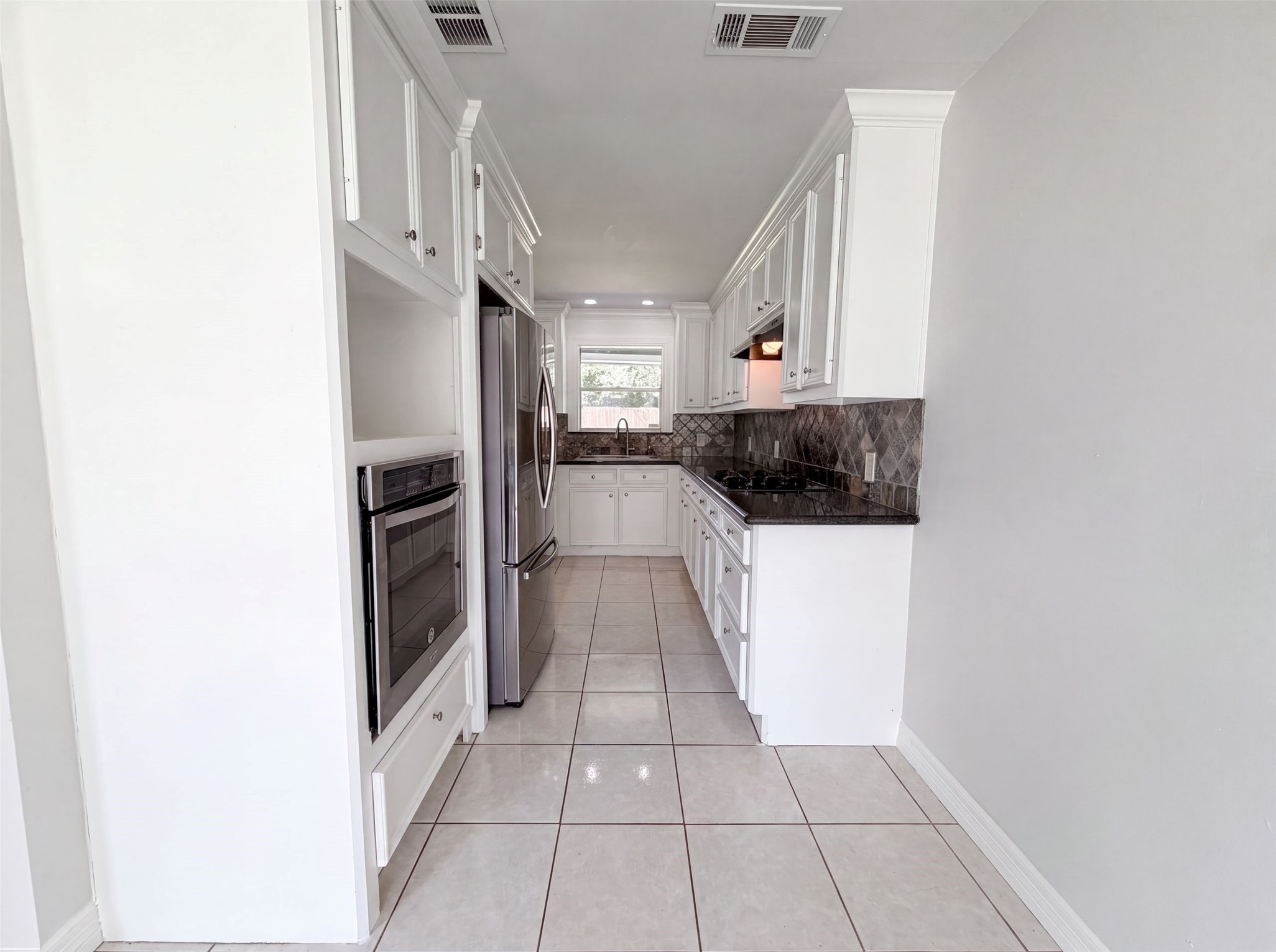 3542 Nutwood Lane Property Photo 8
