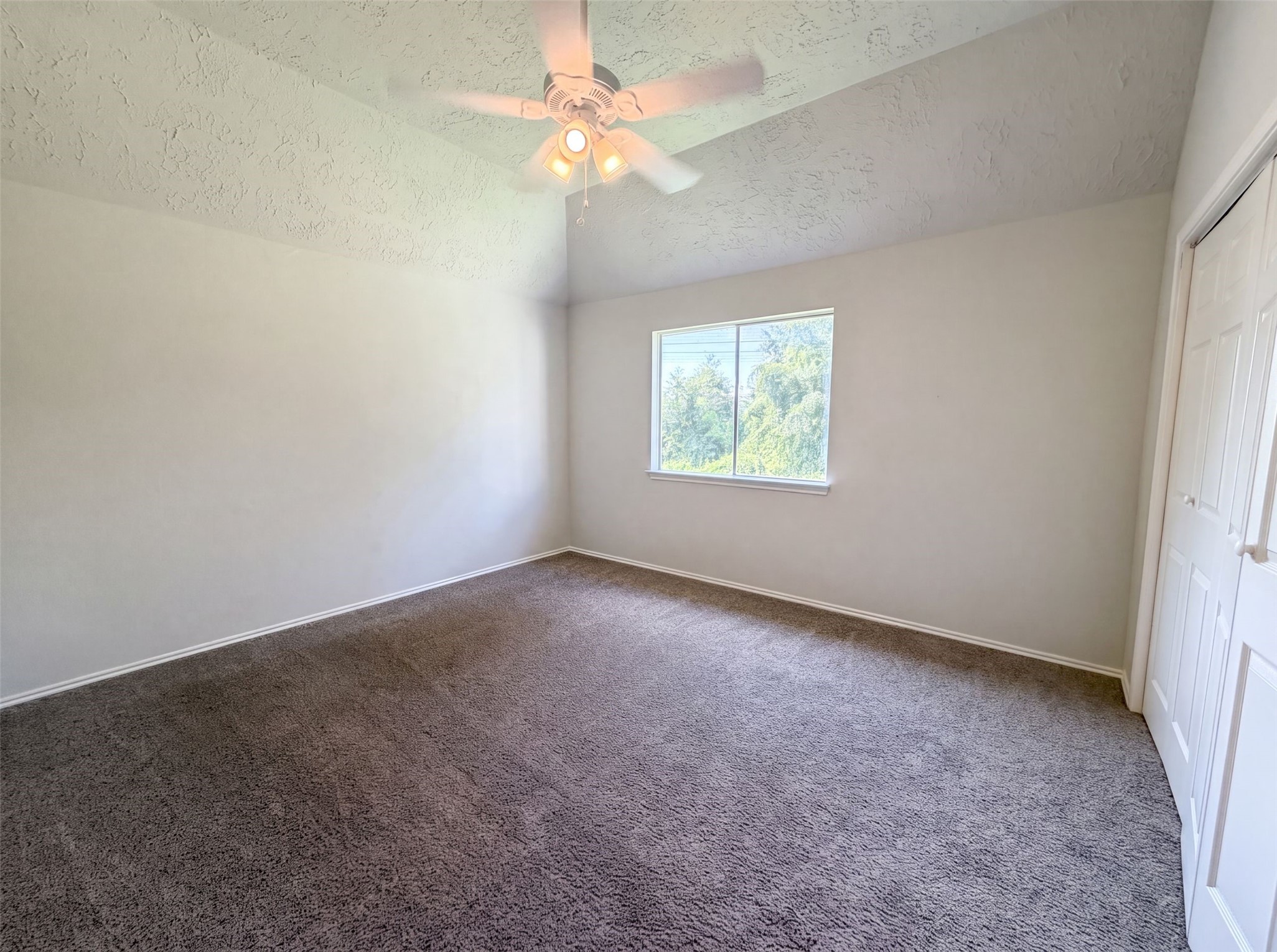 3542 Nutwood Lane Property Photo 13