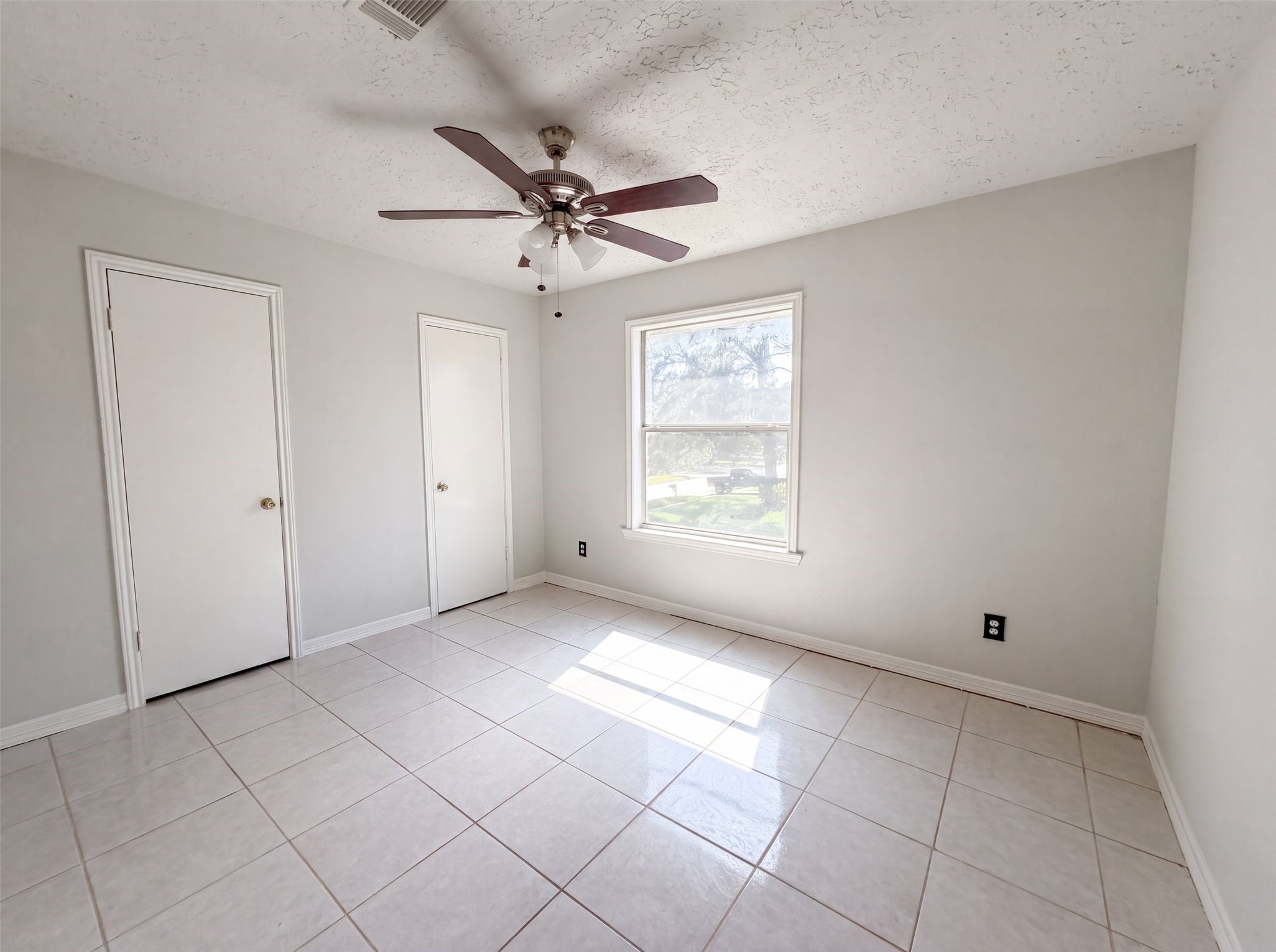 3542 Nutwood Lane Property Photo 14