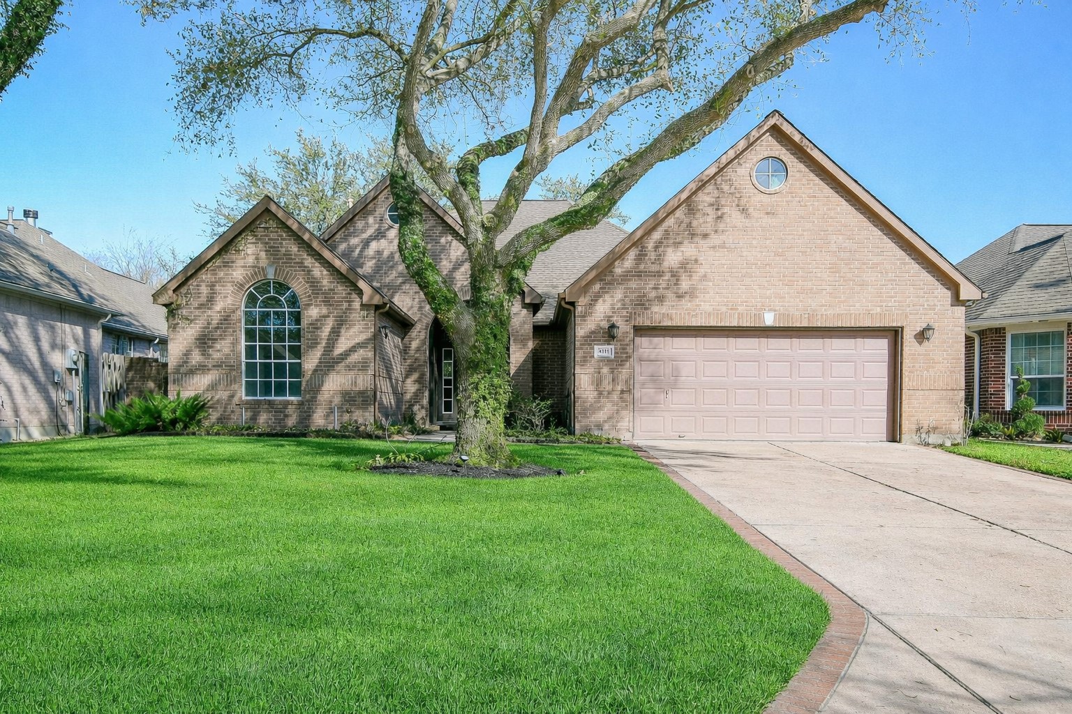 4111 Clubhollow Property Photo 1