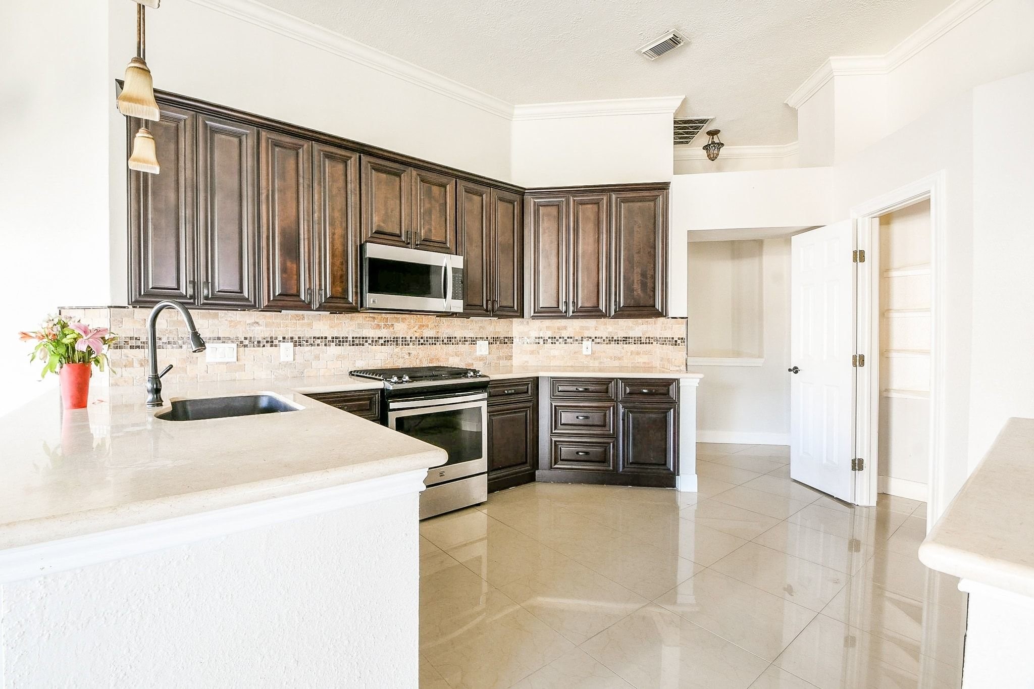 4111 Clubhollow Property Photo 9