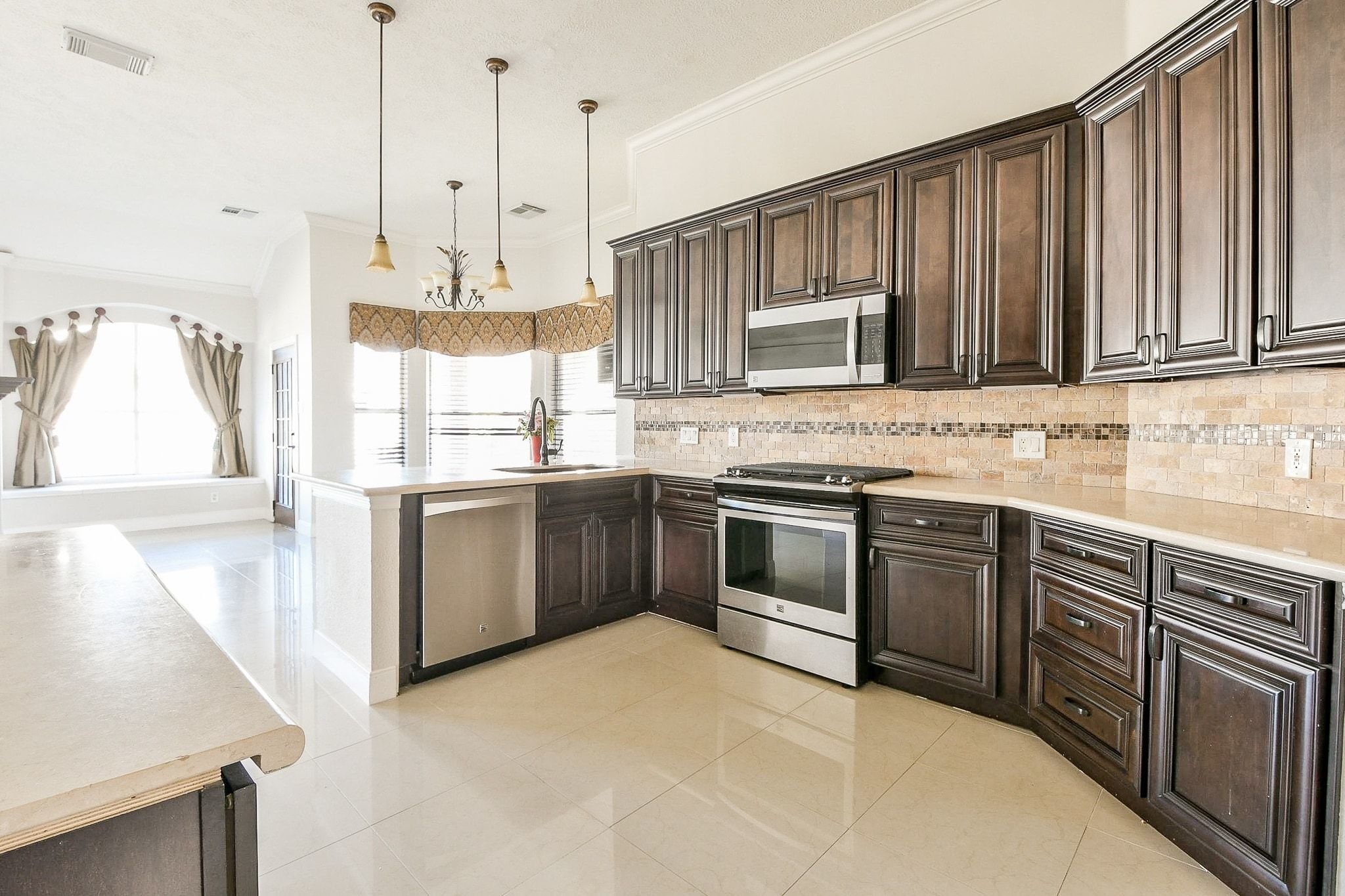 4111 Clubhollow Property Photo 10
