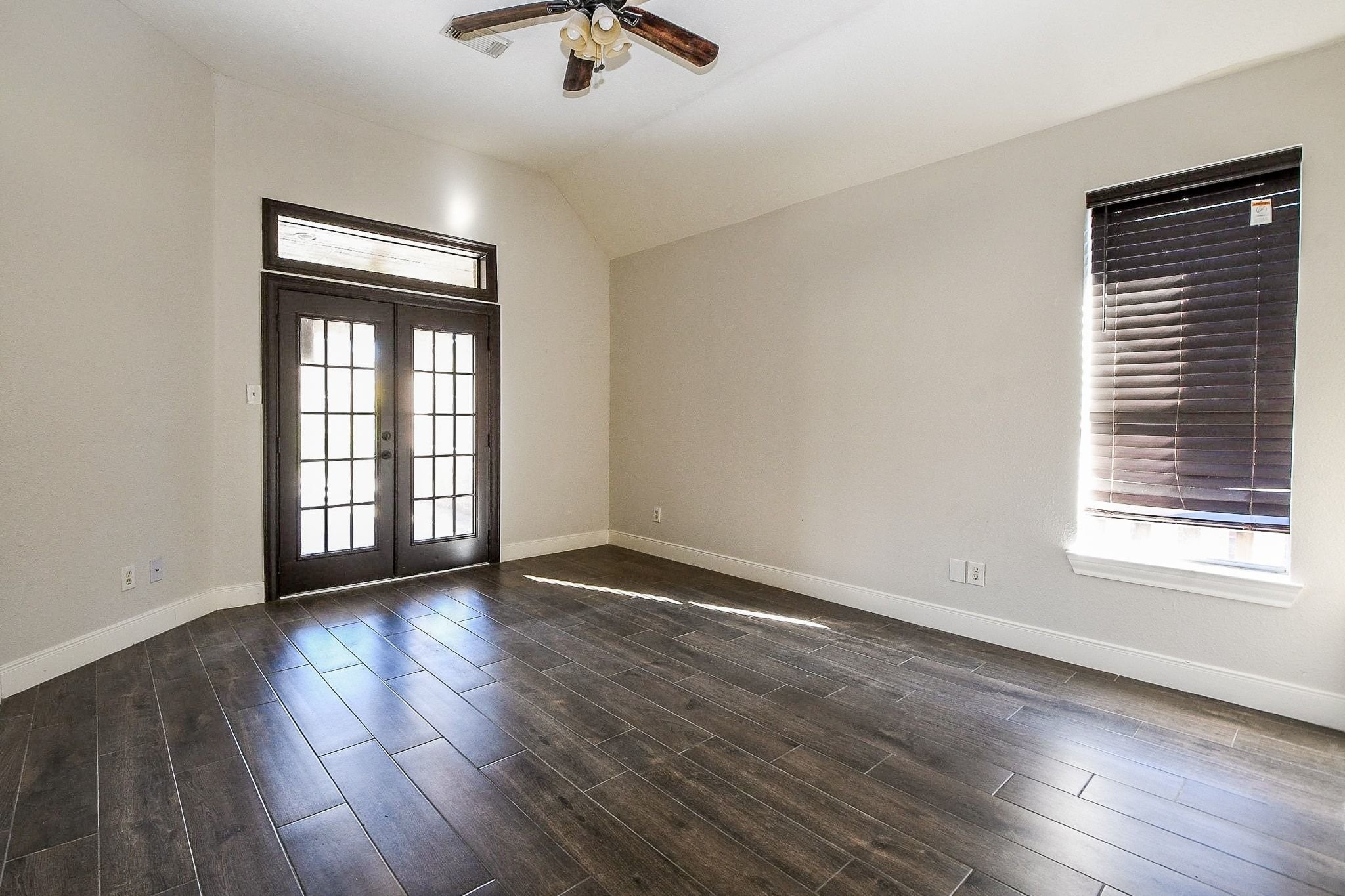 4111 Clubhollow Property Photo 16