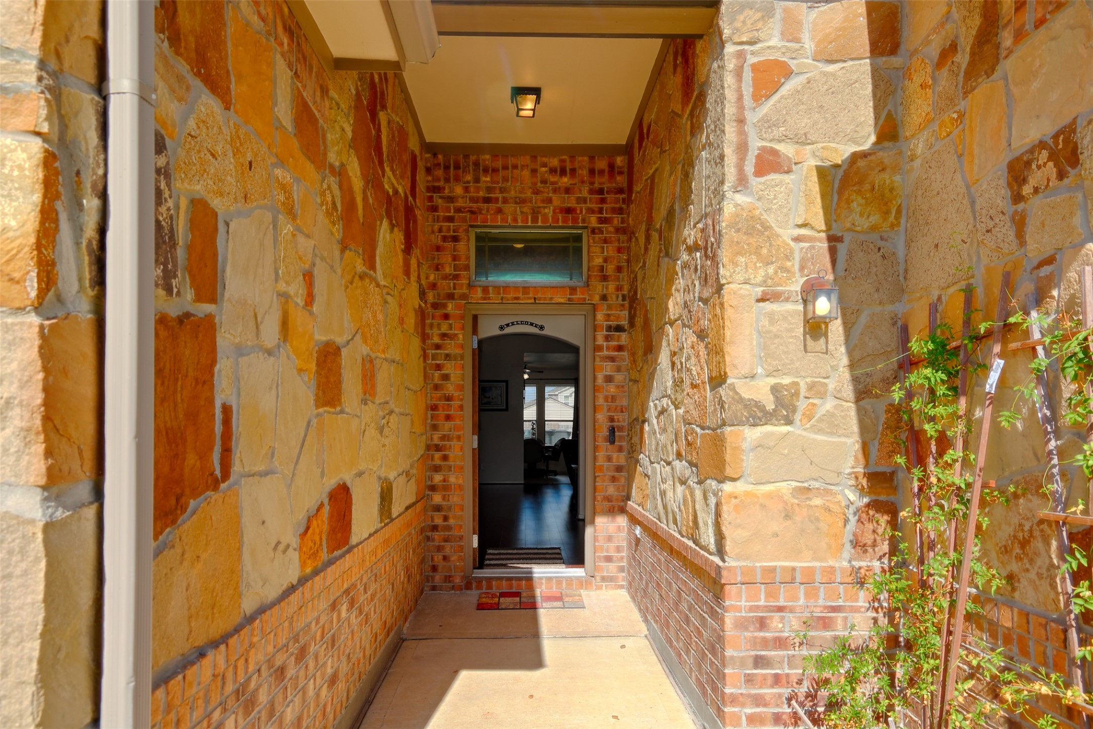 102 Piney Pathway Property Photo 2