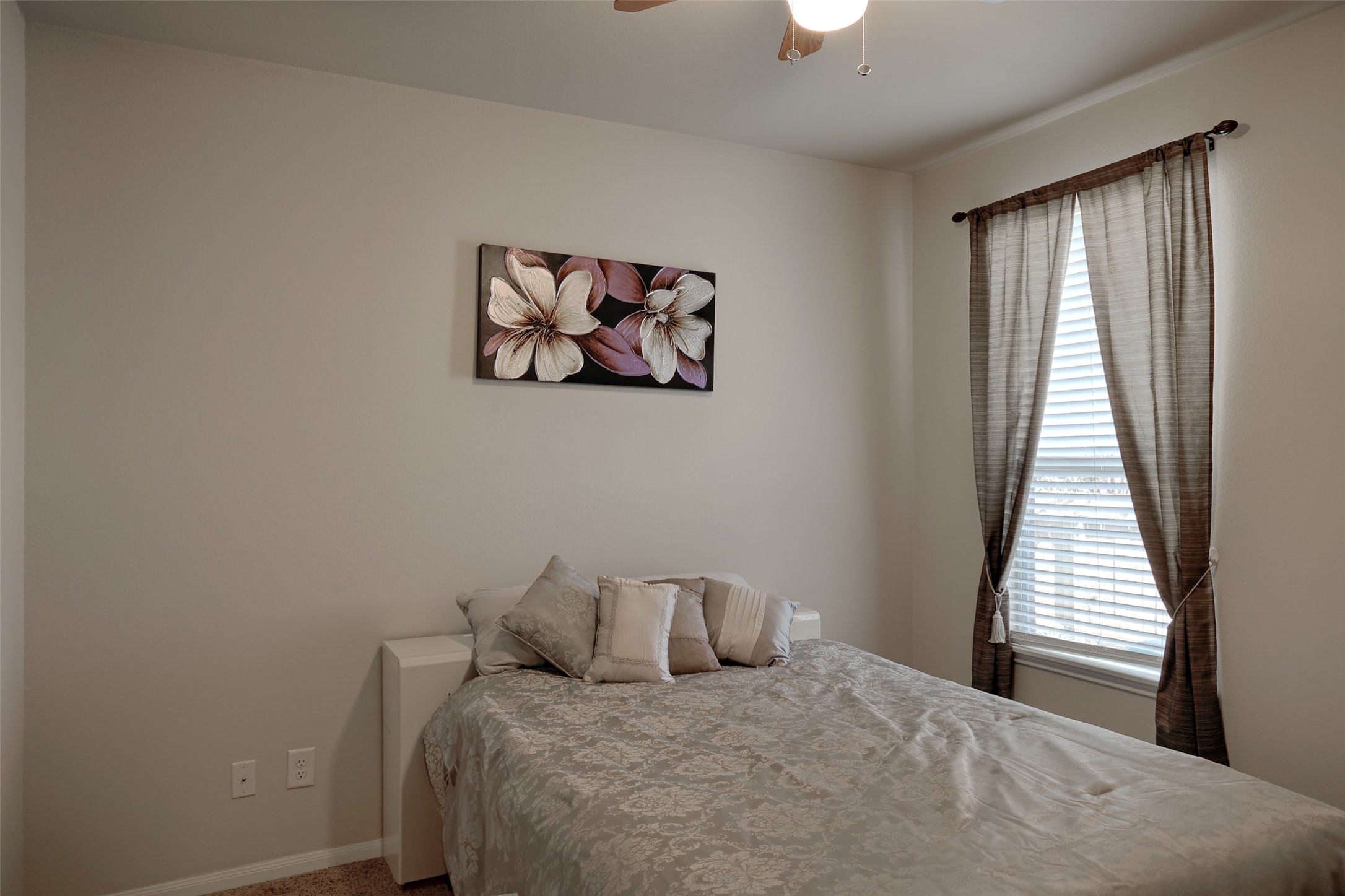 102 Piney Pathway Property Photo 6