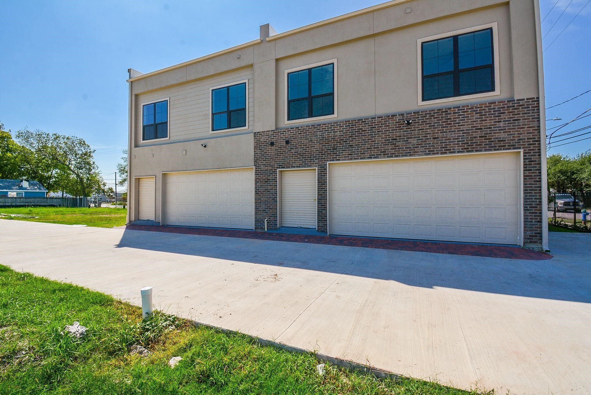 149 S 66 Street Property Photo 2
