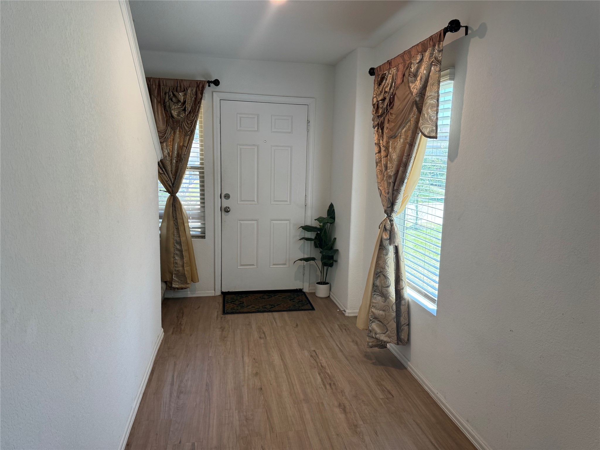 18626 Rosehill Prairie Drive Property Photo 4