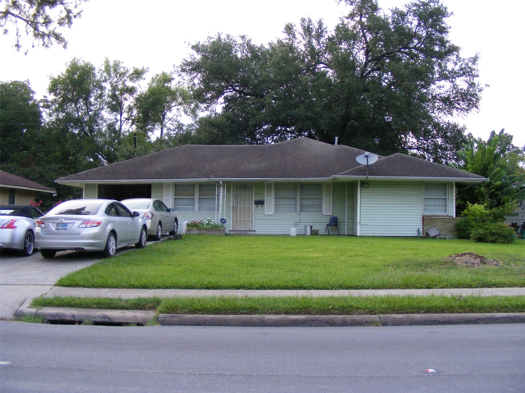5751 Bellfort Street Property Photo 1