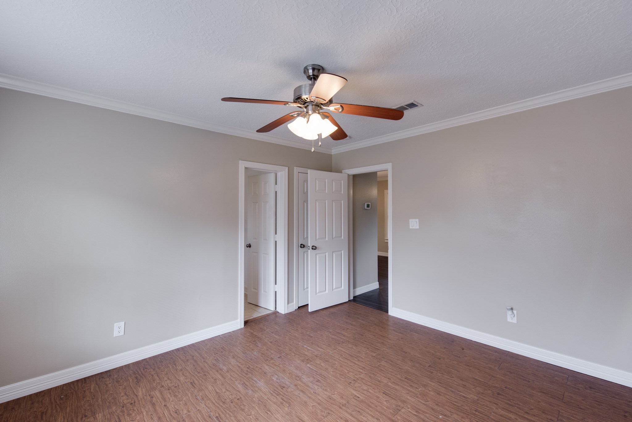 2612 Harvard Street Property Photo 15