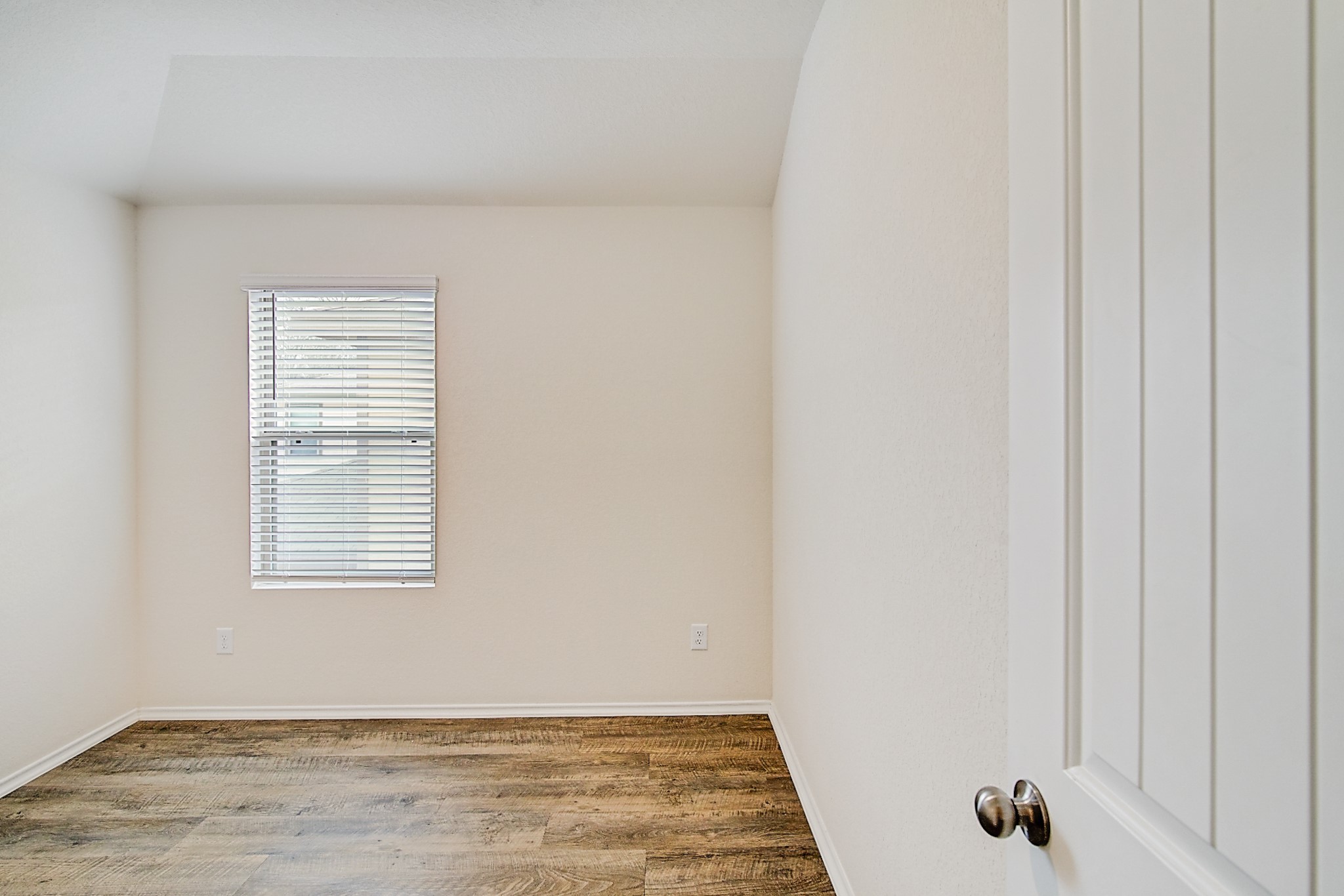 9232 Laiden Creek Trail Property Photo 13