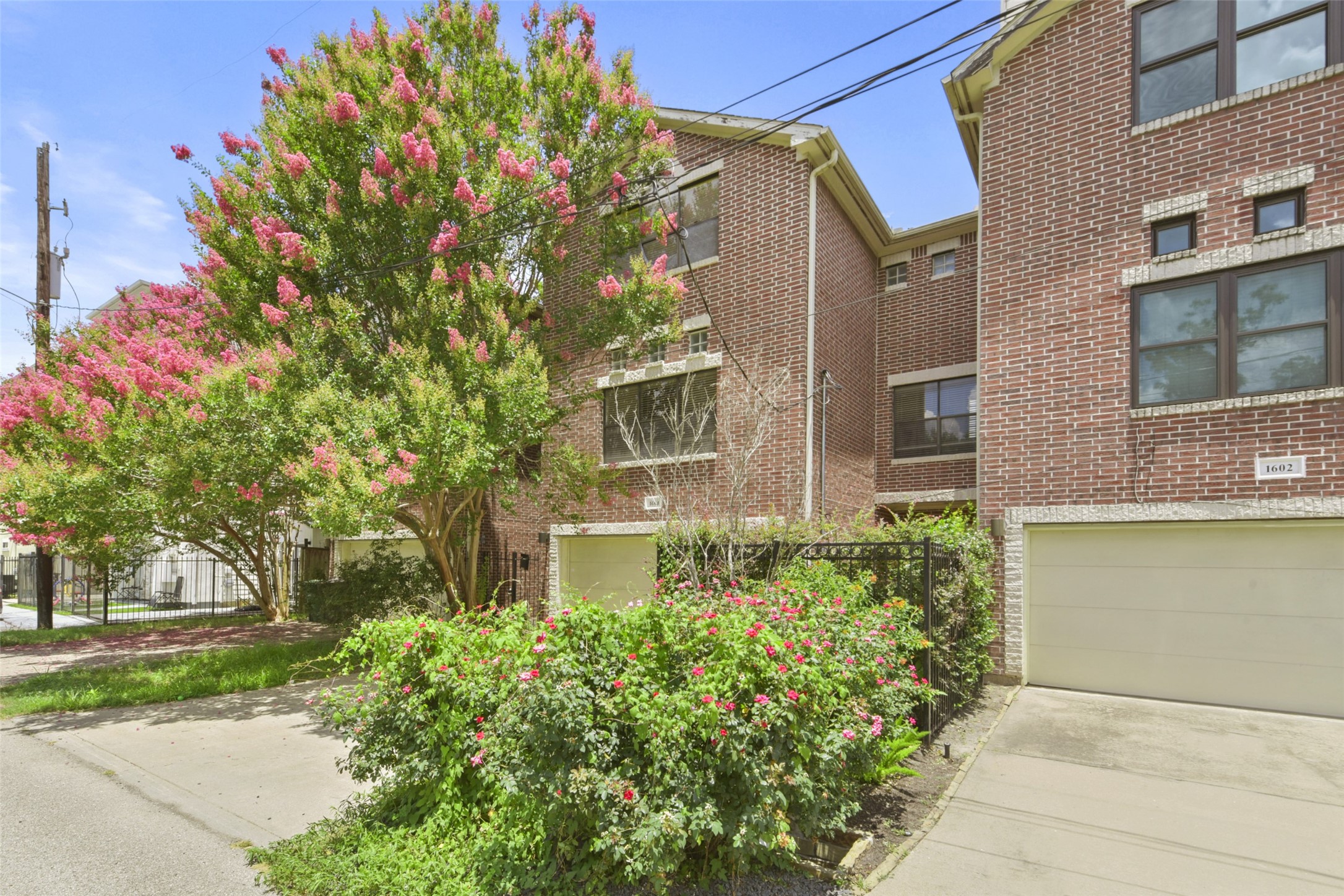 1604 Reinerman Street Property Photo 6