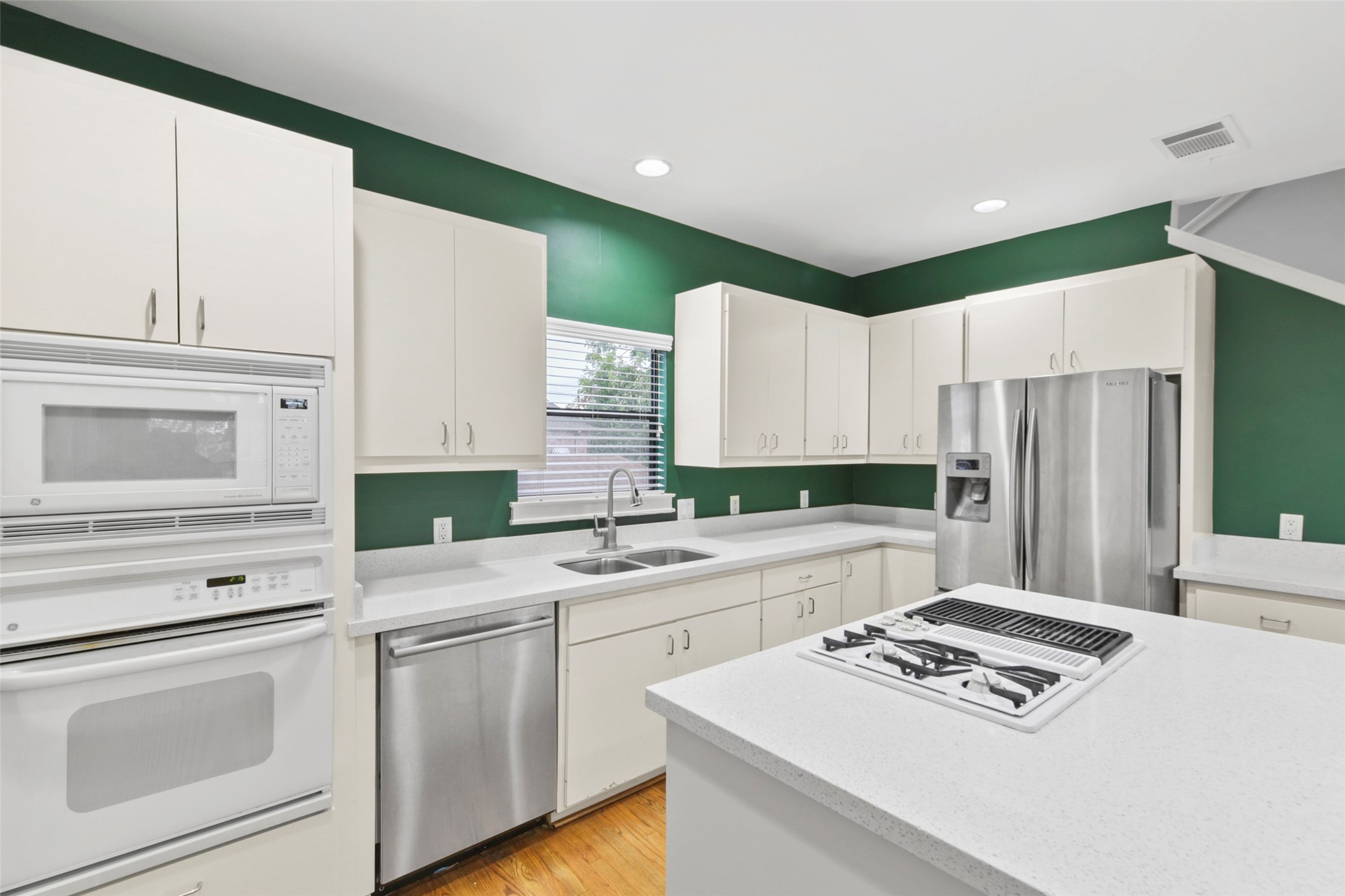 1604 Reinerman Street Property Photo 26