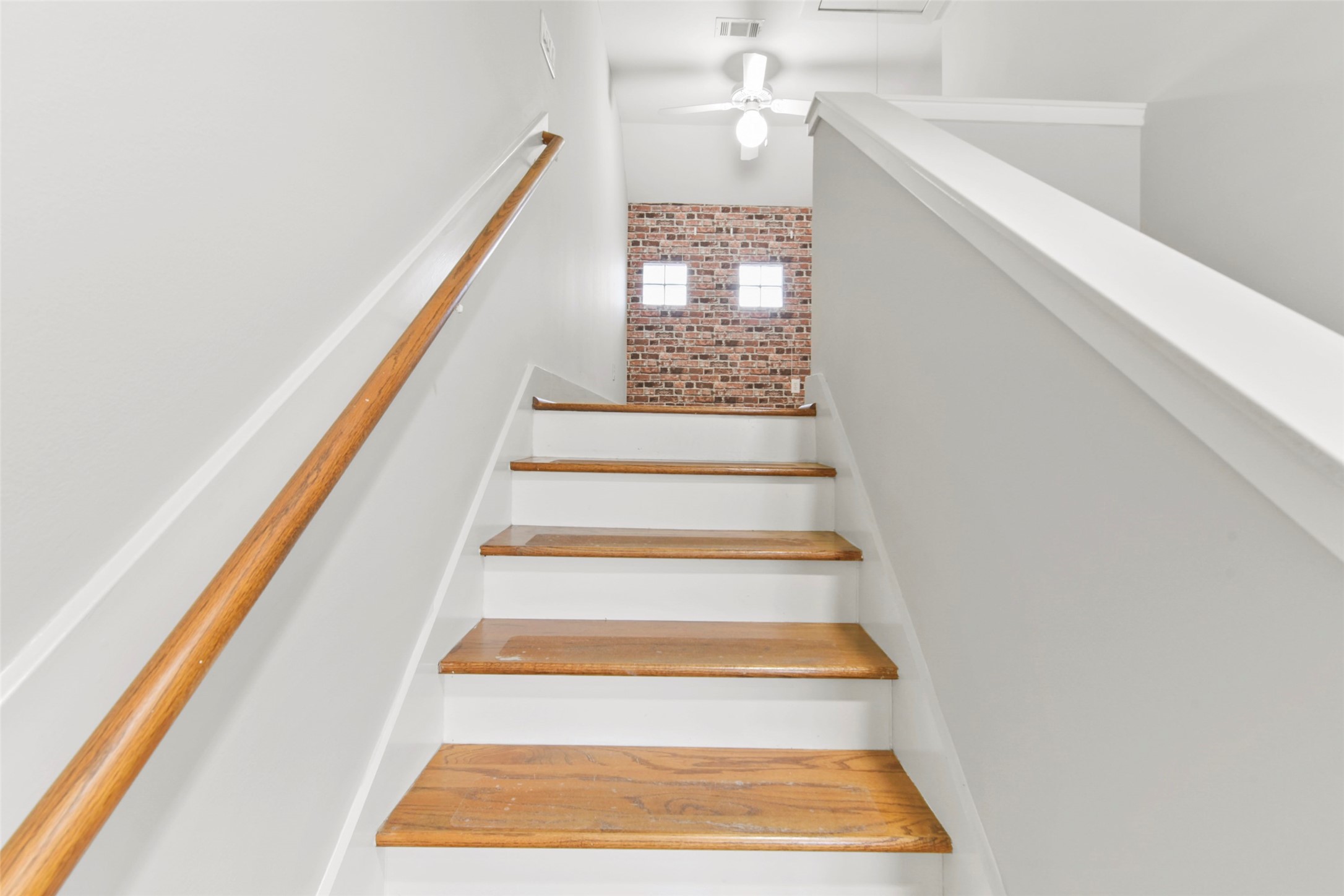 1604 Reinerman Street Property Photo 32