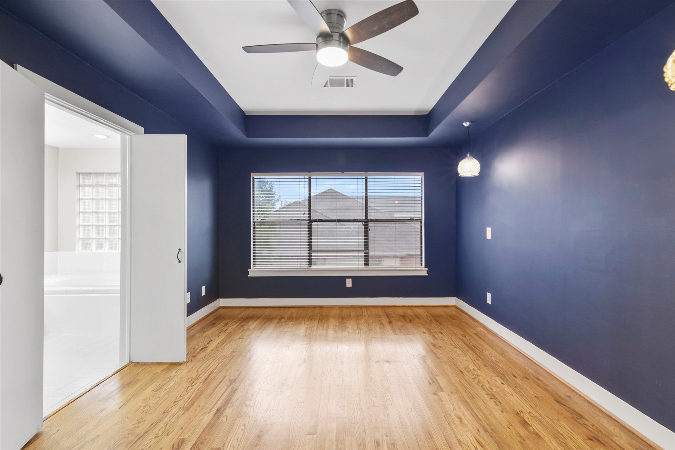 1604 Reinerman Street Property Photo 36