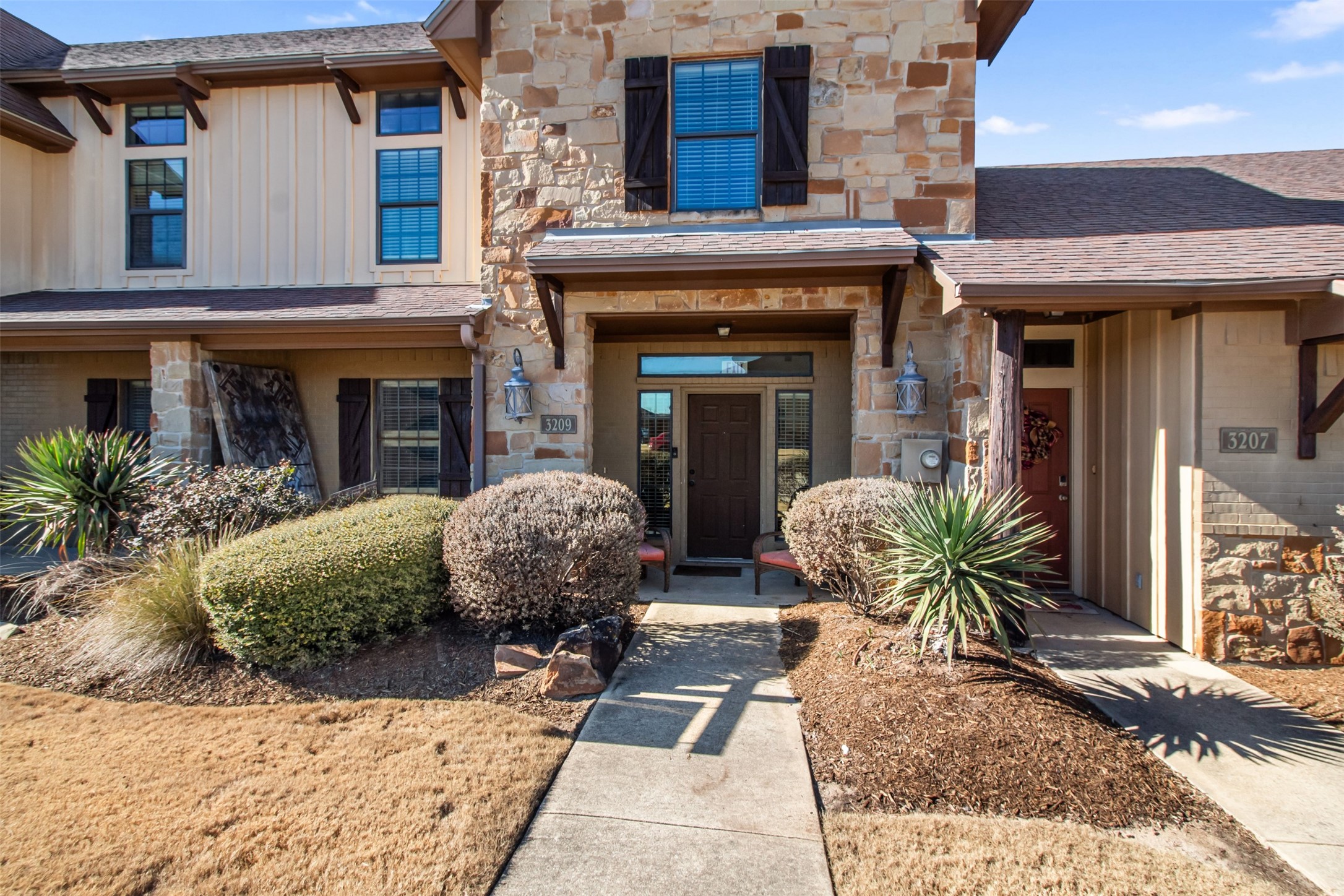 3209 Sergeant Drive Property Photo 3