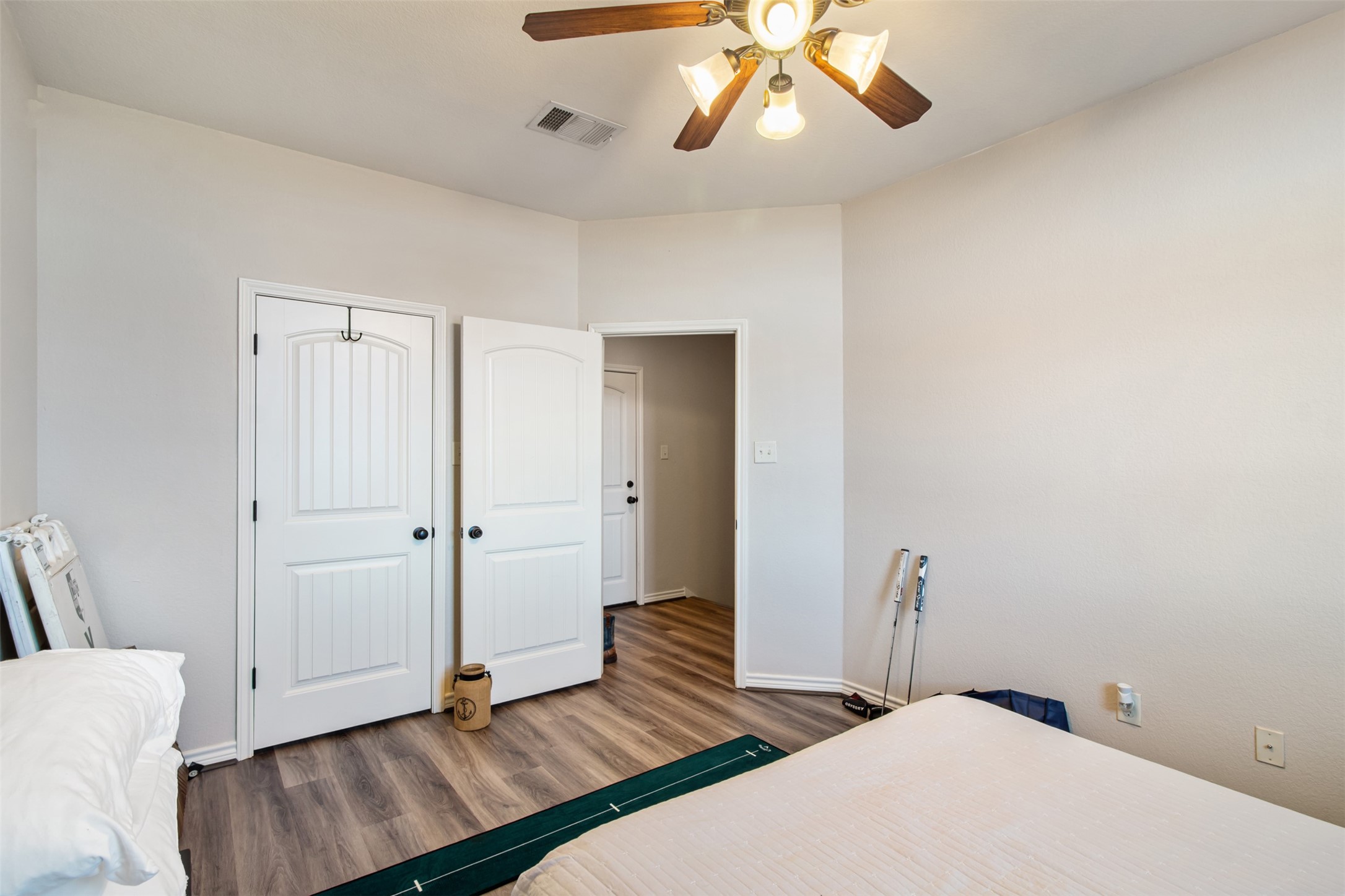 3209 Sergeant Drive Property Photo 12