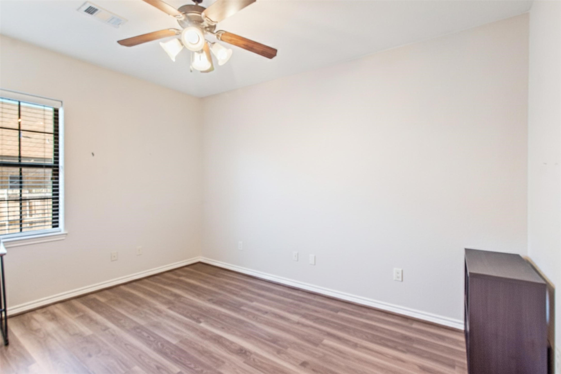 3209 Sergeant Drive Property Photo 24