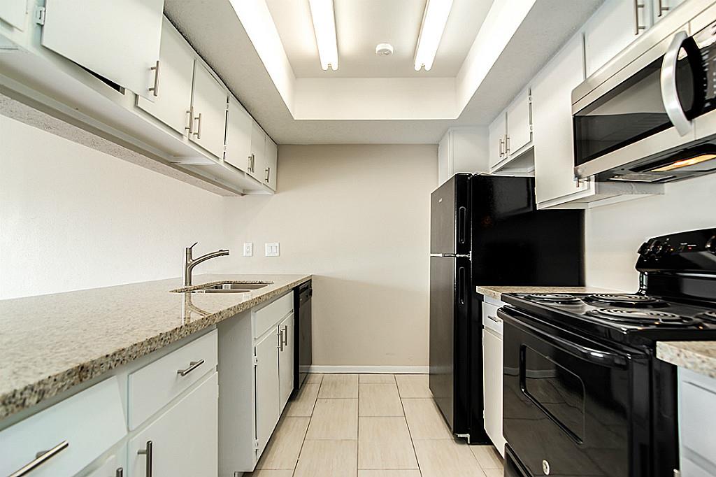 2818 S Bartell Drive 312 Property Photo 7
