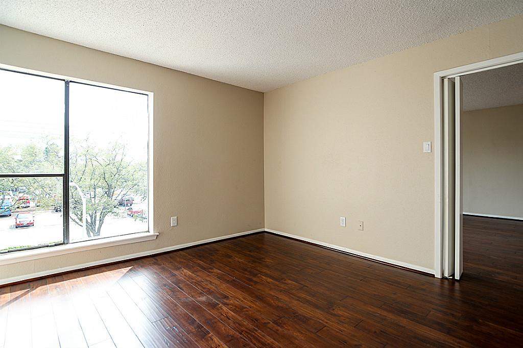 2818 S Bartell Drive 312 Property Photo 12