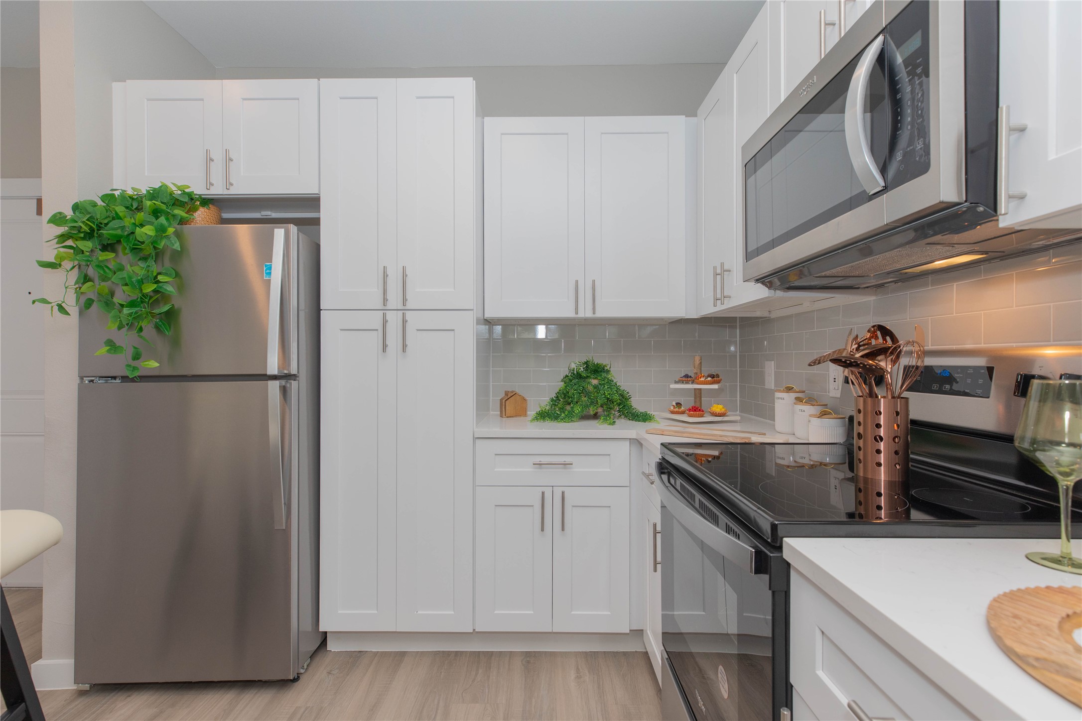 20525 Ella Boulevard B2 Property Photo 1
