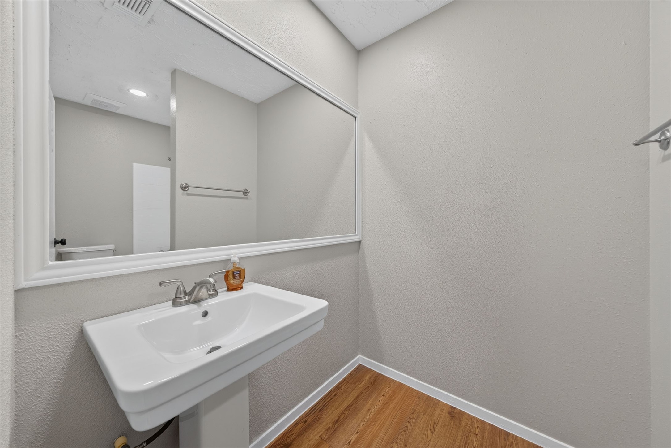 20014 Bishops Gate Ln Property Photo 33