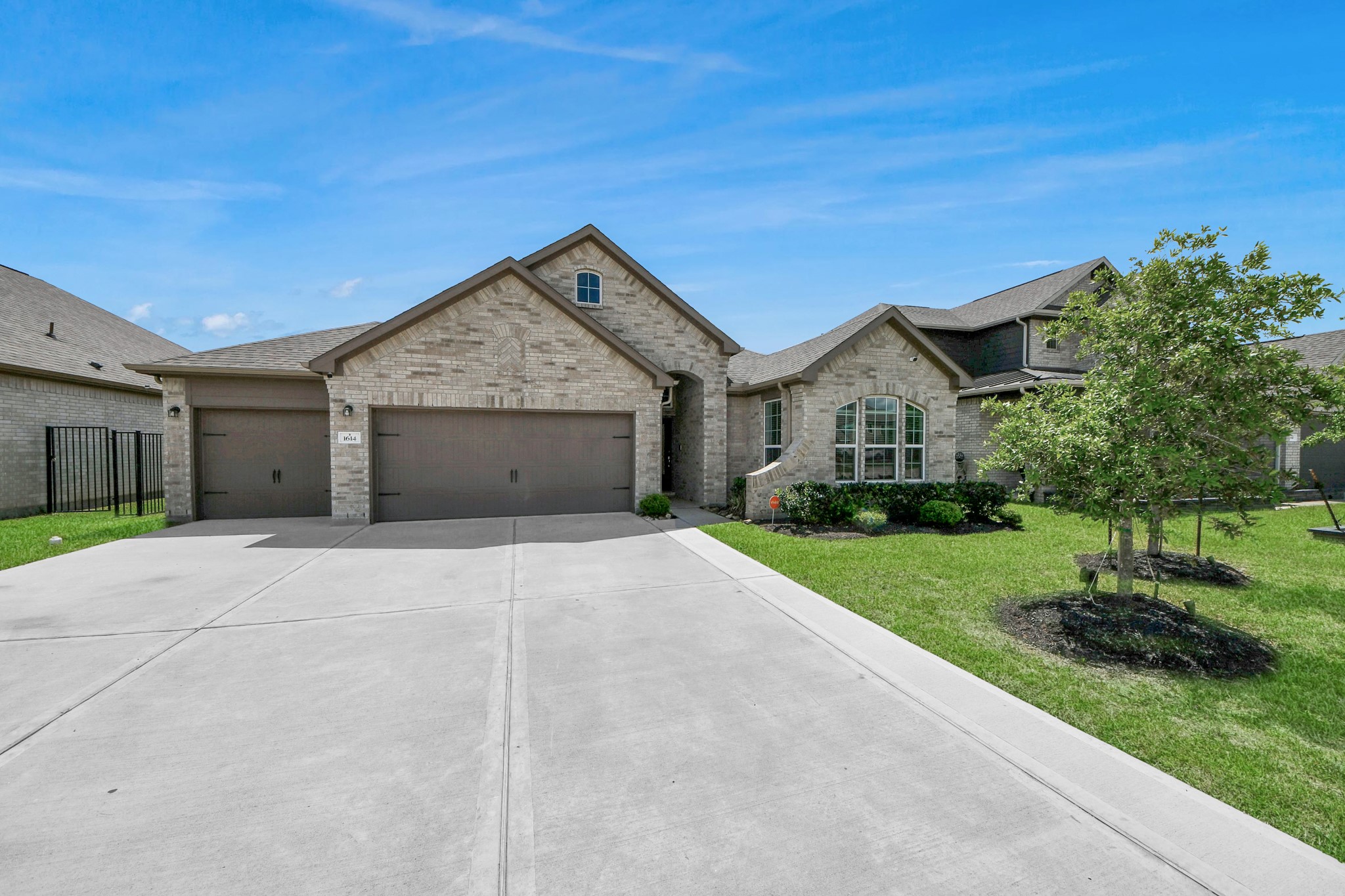 1614 Sequoia Run Drive Property Photo 1