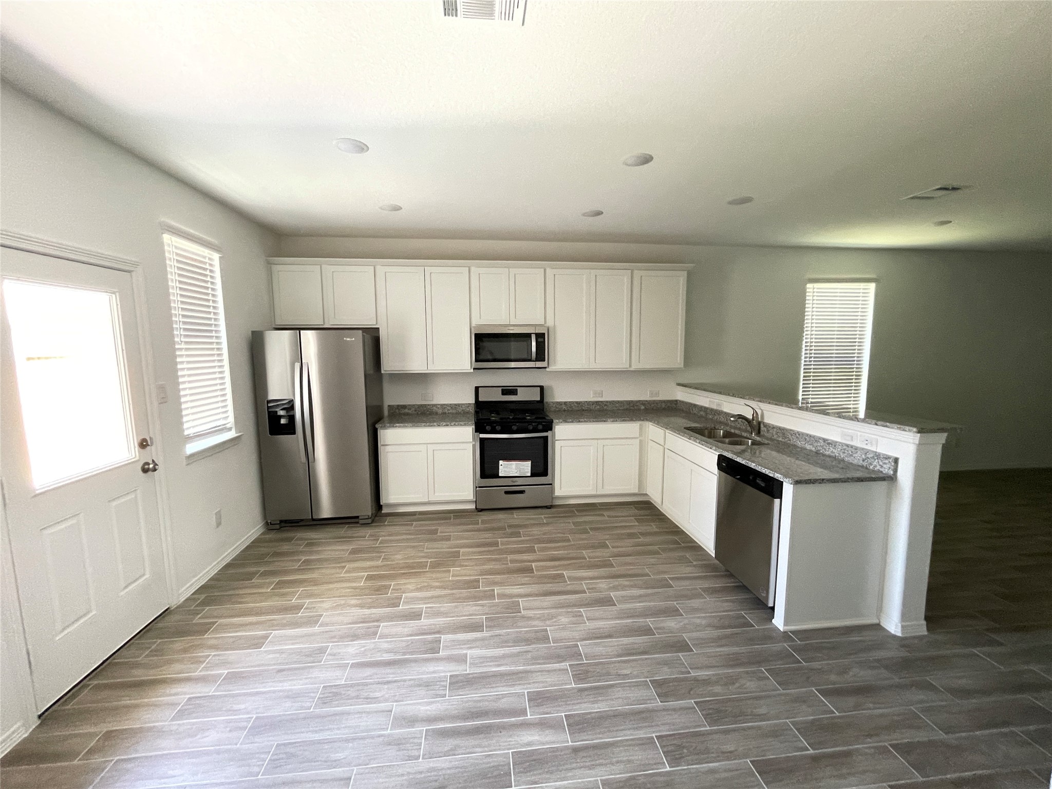 25588 Northpark Palm Drive Property Photo 6