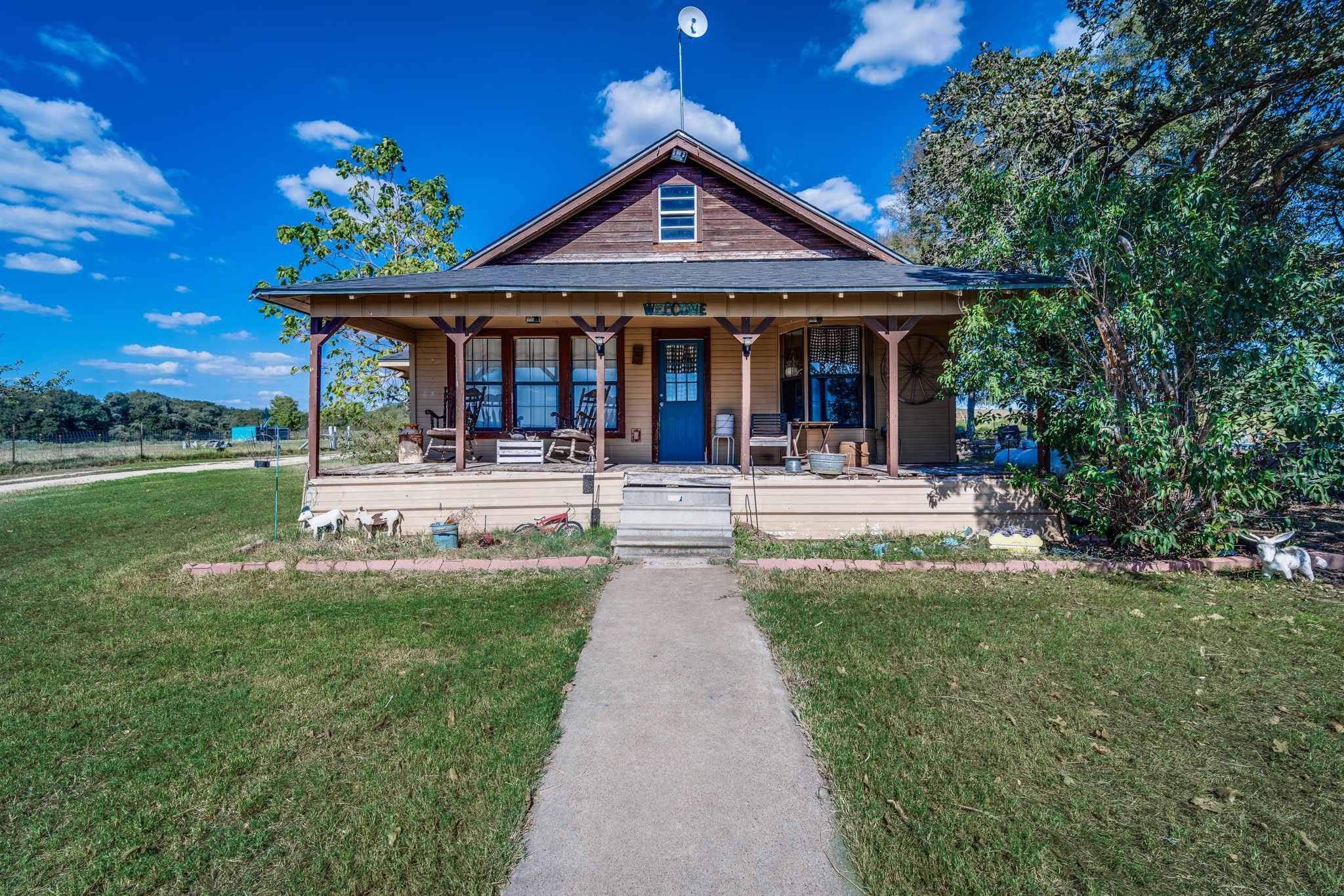 613 Hcr 1305 Property Photo 1