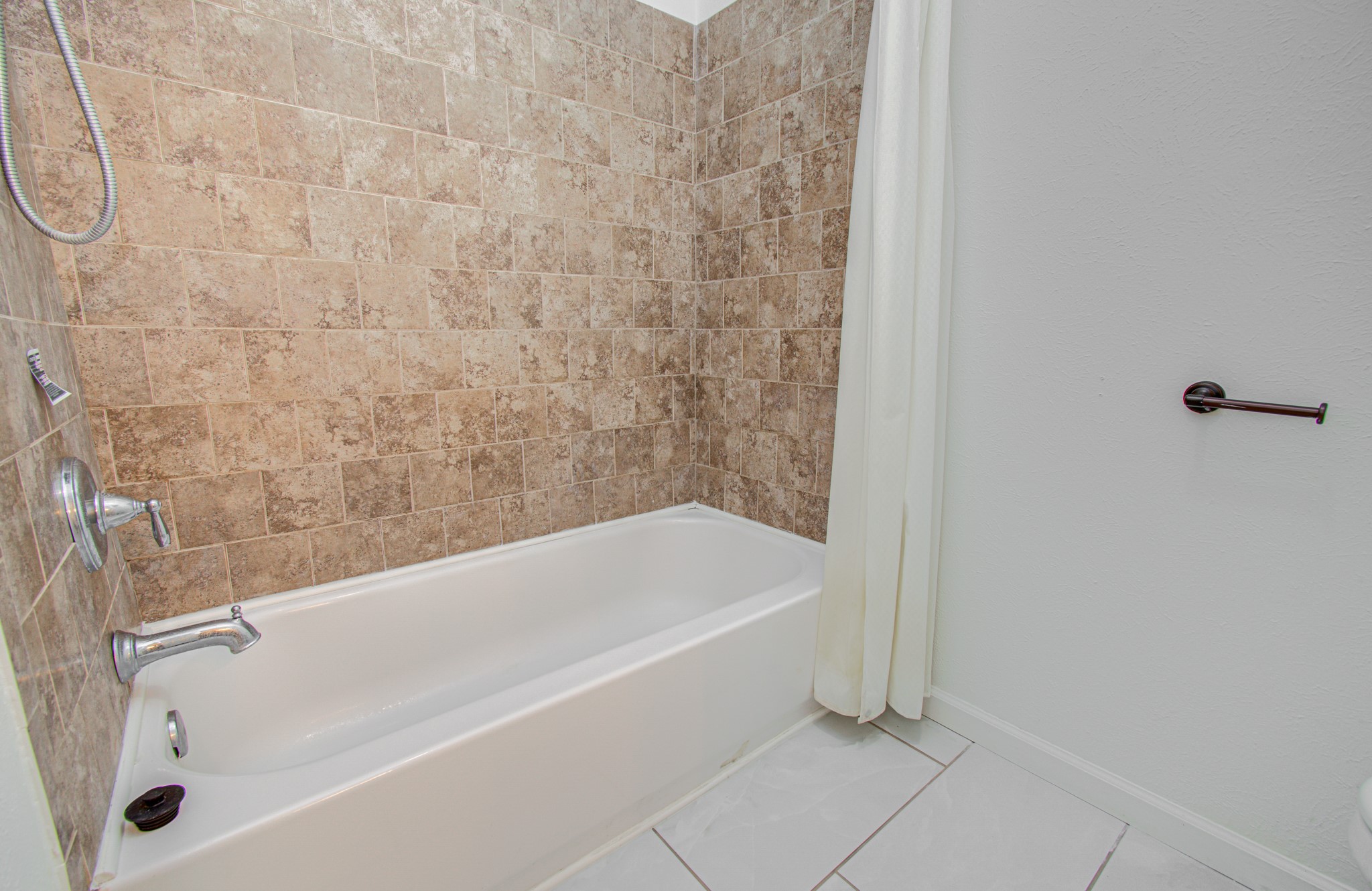 19 Tremont Woods Court Property Photo 25