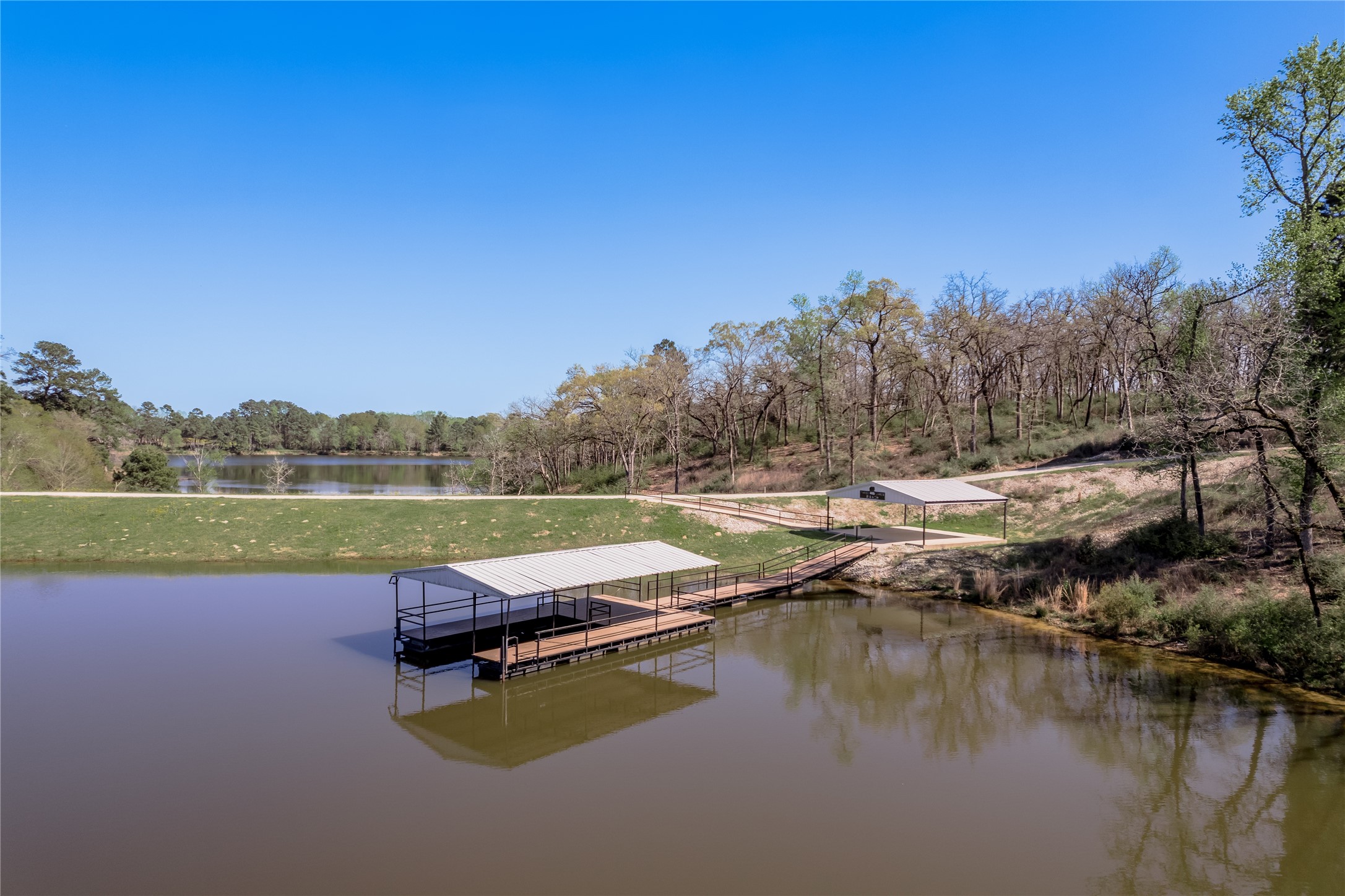 174 Pr 1311 Property Photo 3