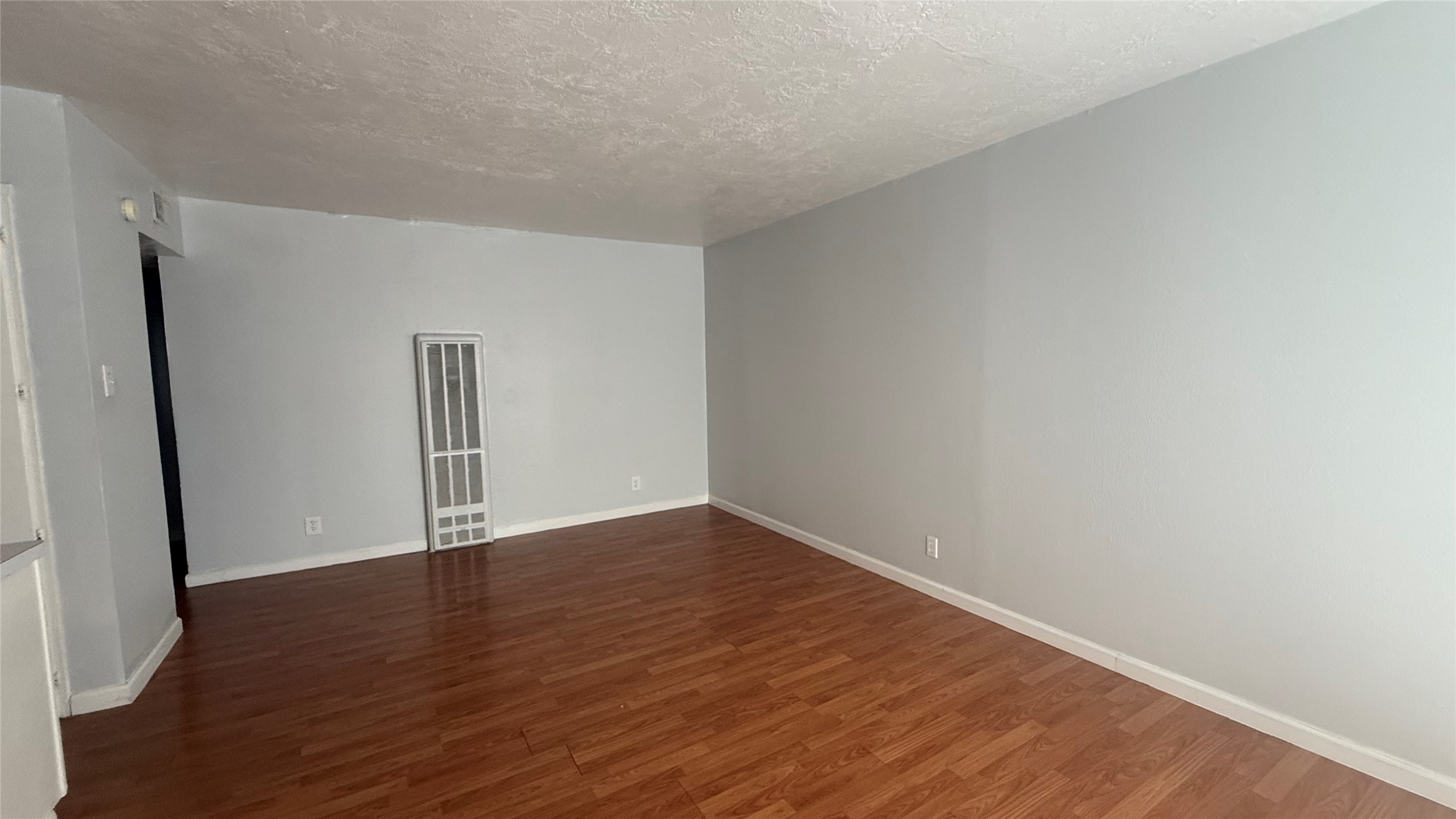 519 Branard St Street 01 Property Photo 6