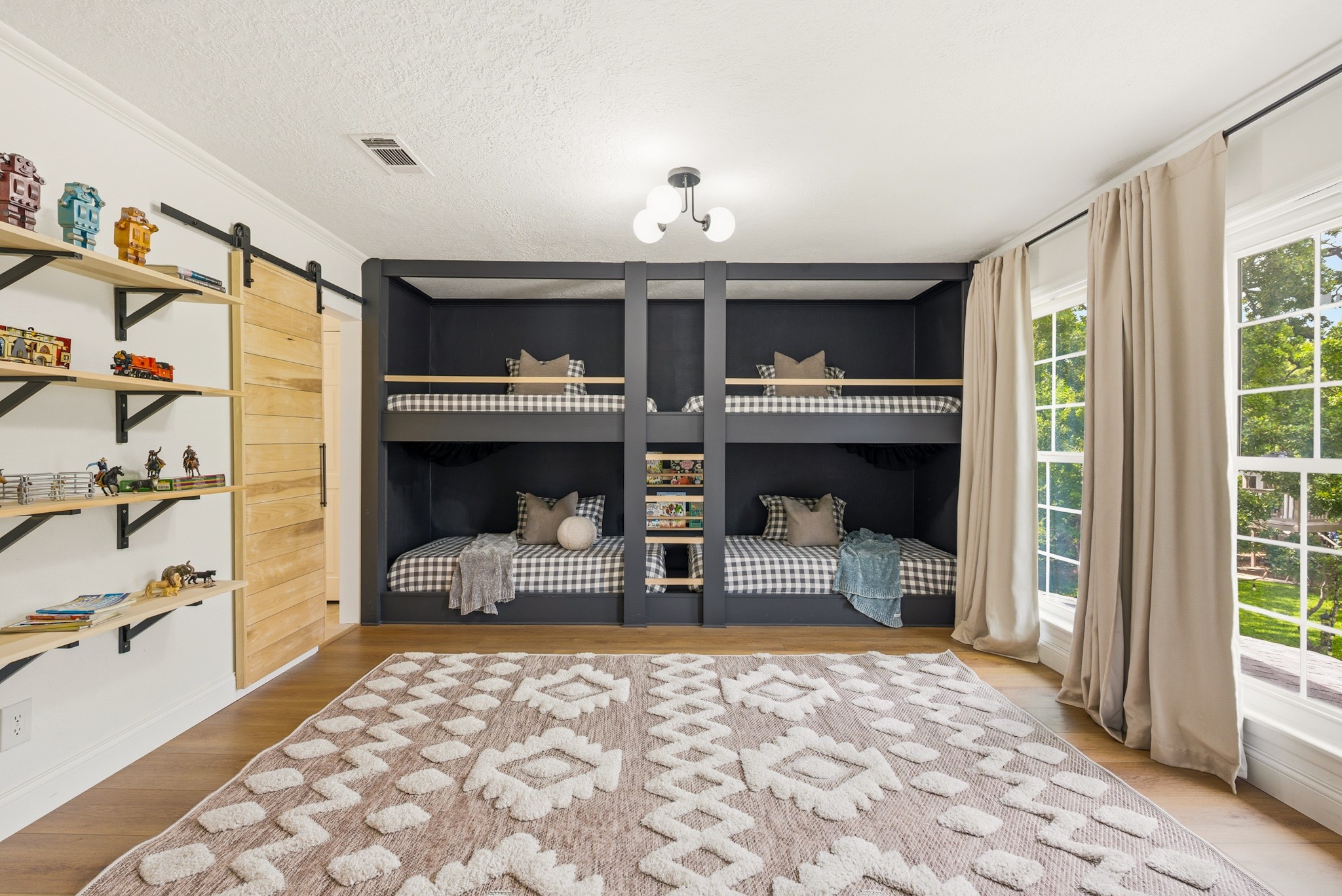 3613 Sunnybrook Lane Property Photo 37