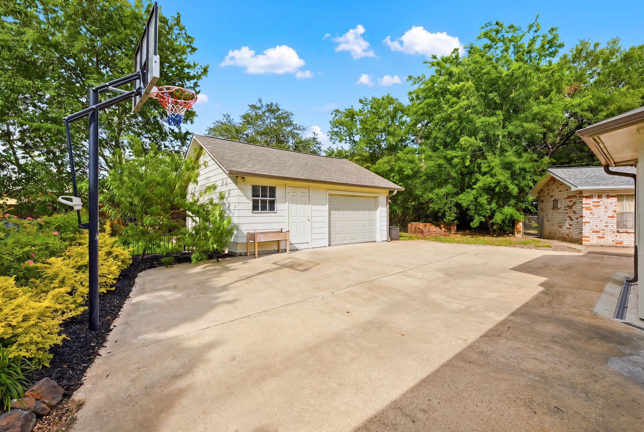 3613 Sunnybrook Lane Property Photo 48